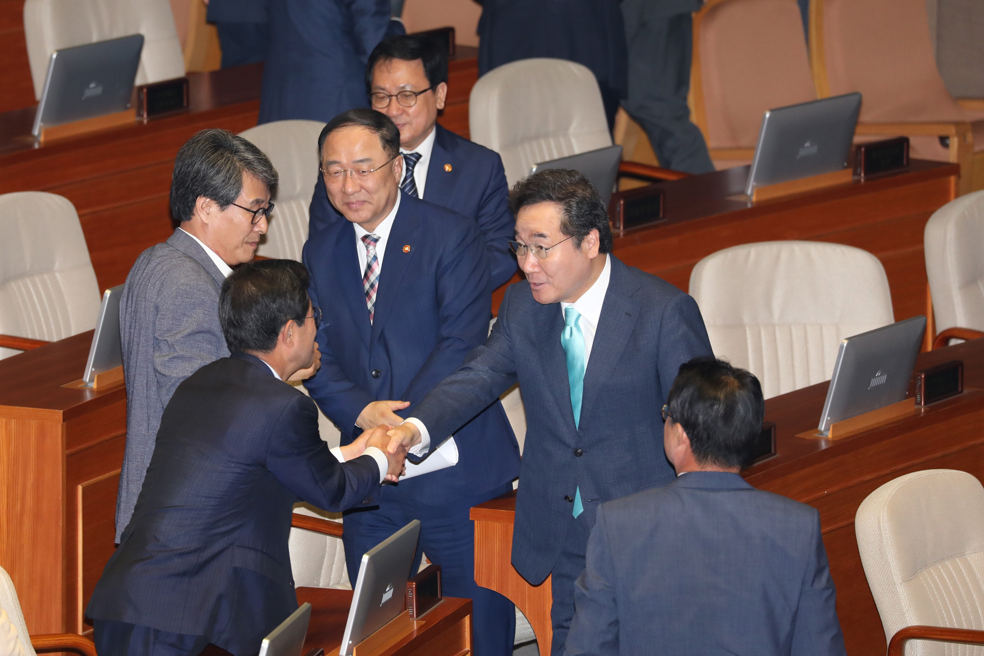 국회본회의;교섭단체대표연설;이낙연국무총리