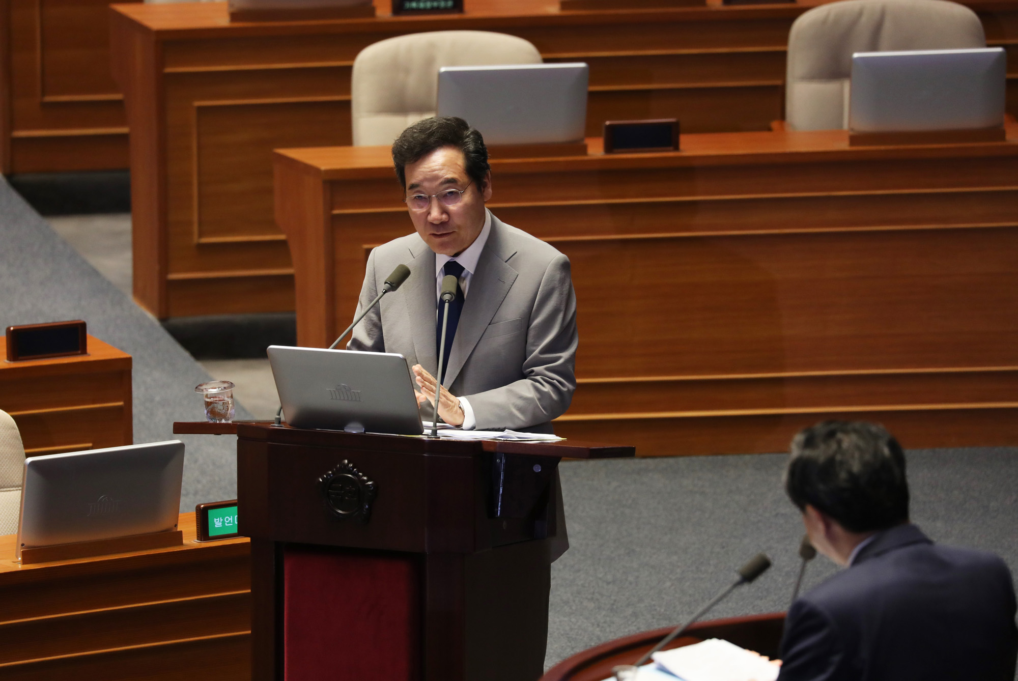 본회의;대정부질문;정치외교안보통일;이낙연국무총리