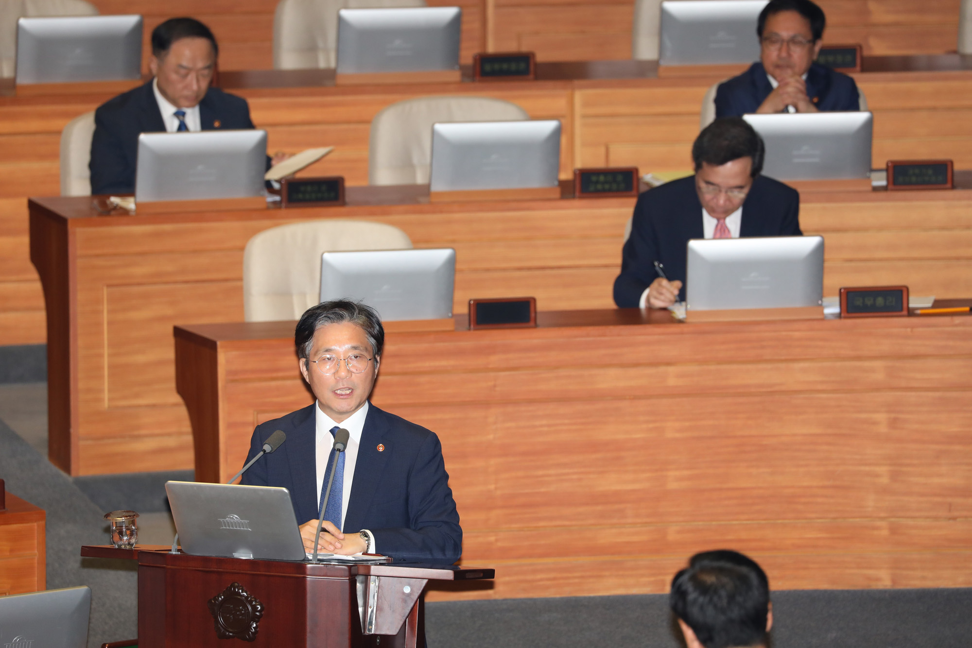 국회본회의;대정부질문;성윤모장관;산업통상자원부장관