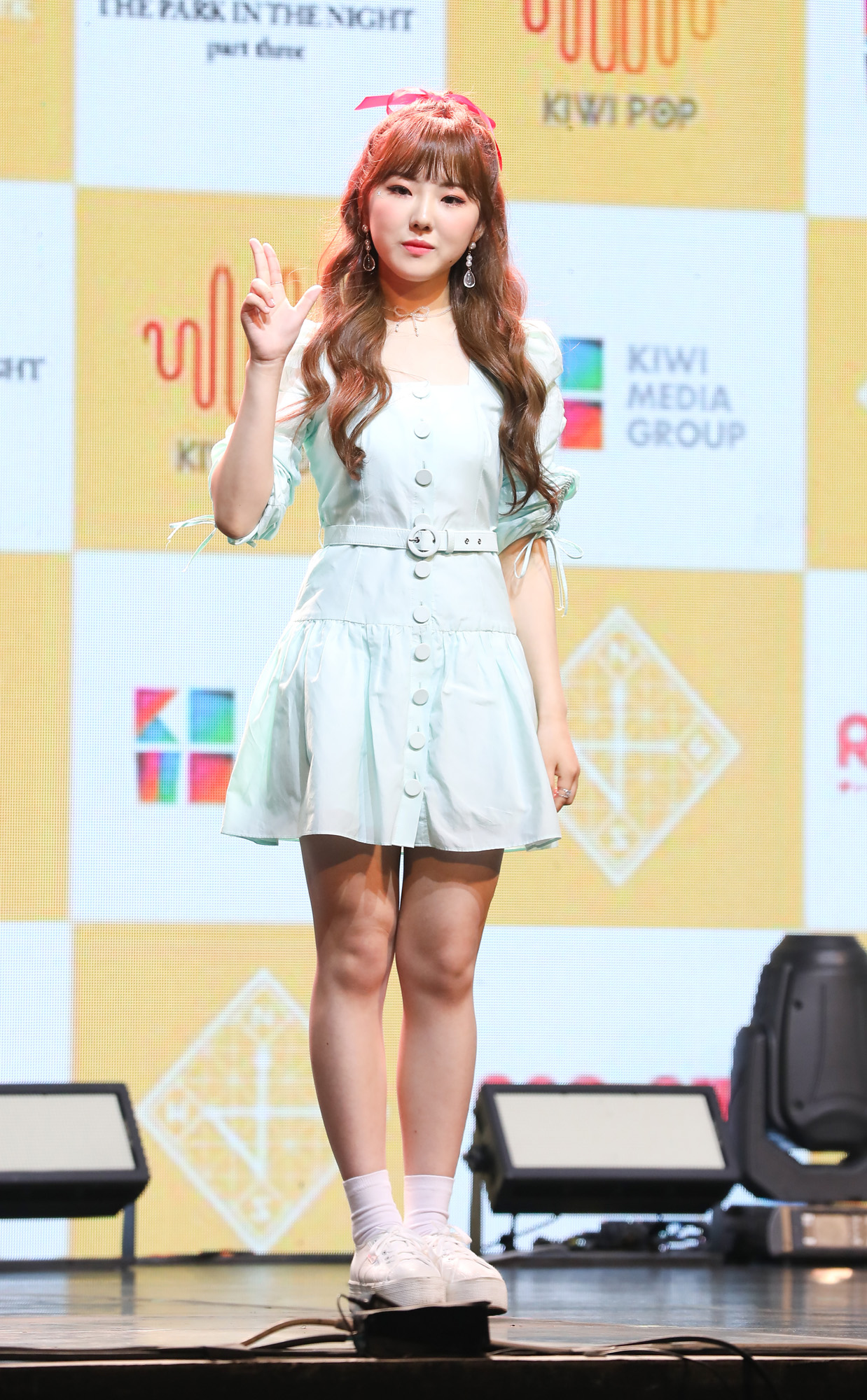 공원소녀;서령;서경;미야;레나;앤;민주;소소