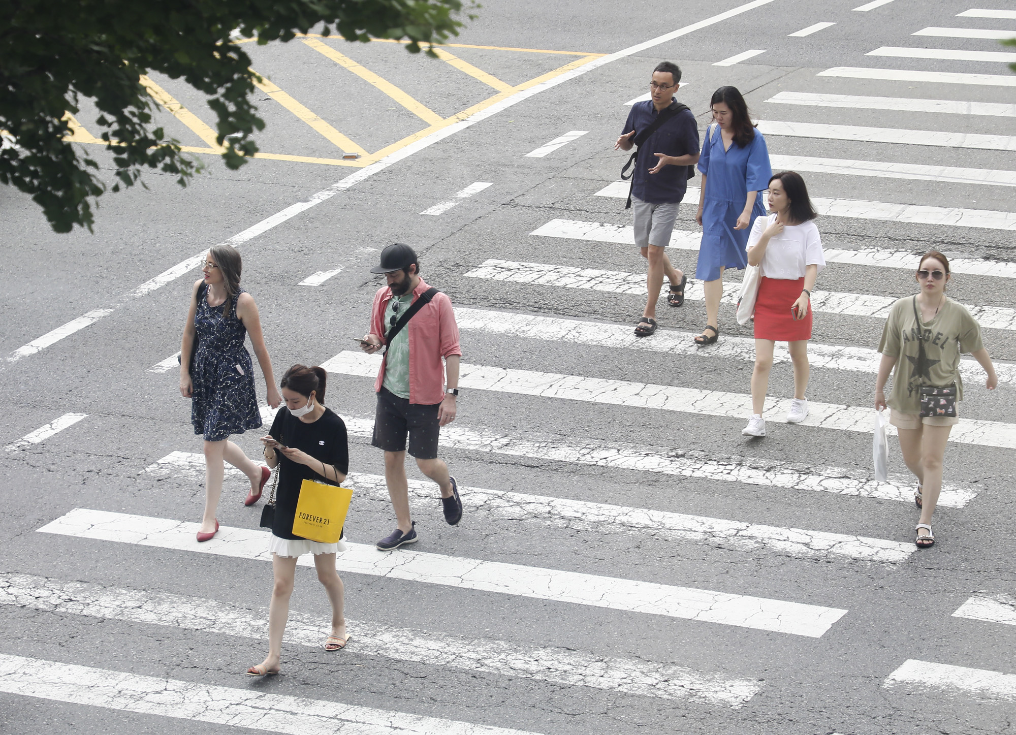 휴대폰;스마트폰;건널목스마트폰;횡단보도휴대폰;횡단보도스마트폰