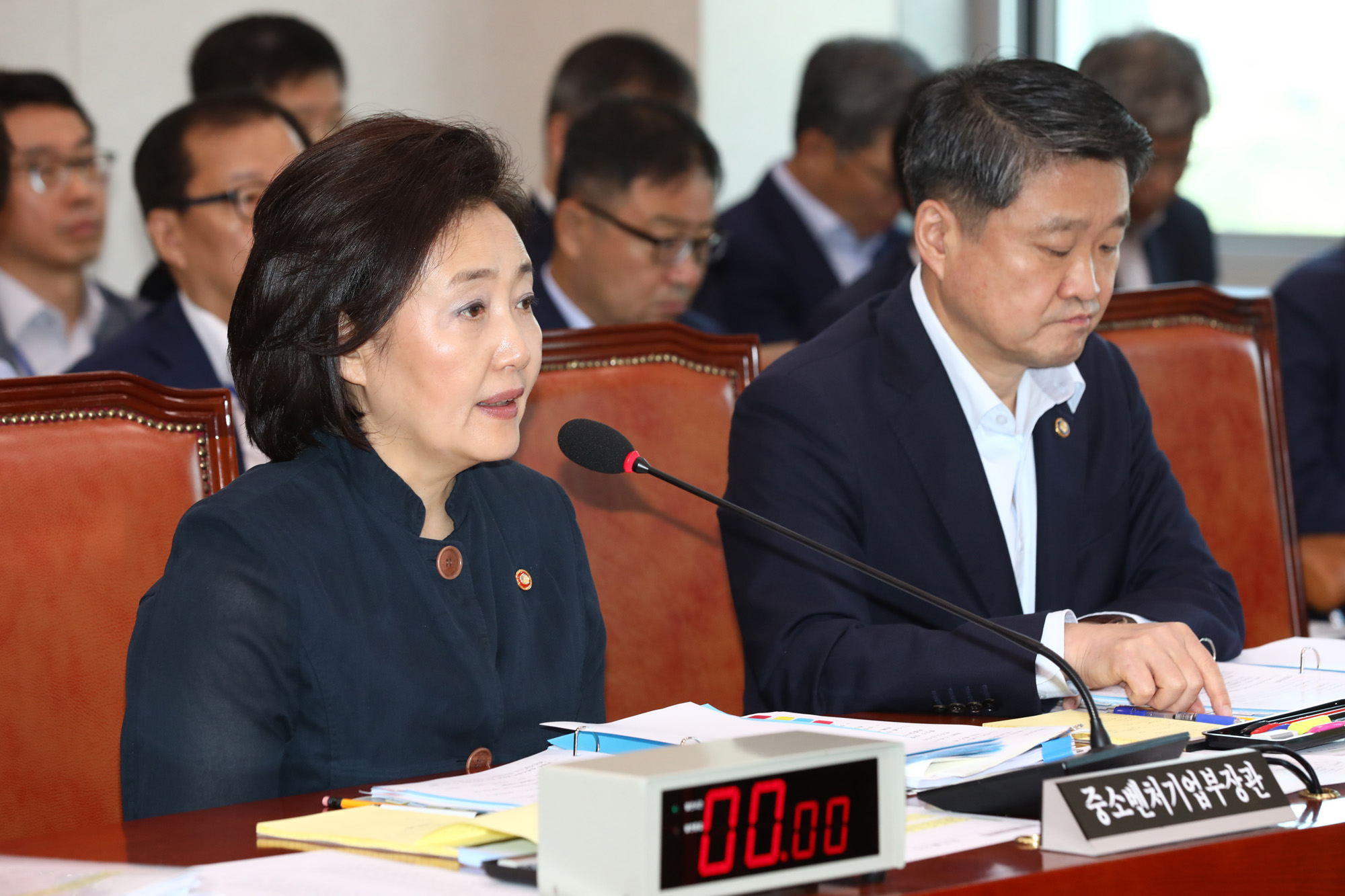 산업통상자원중소벤처기업위원회;박영선중소벤처기업부장관