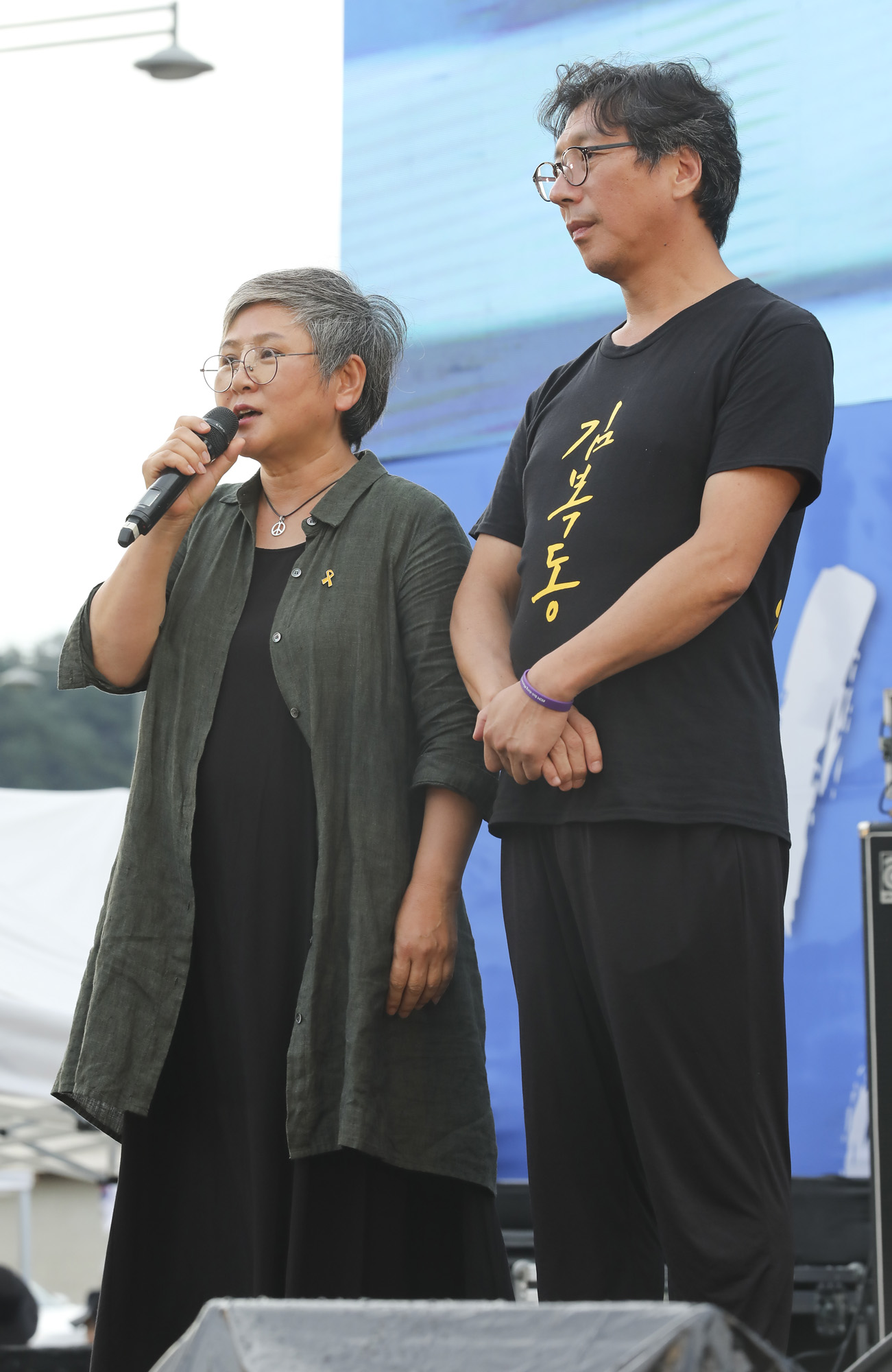 아베규탄;아베;NO일본;NO아베;촛불;815집회;김운성;김서경;소녀상작가