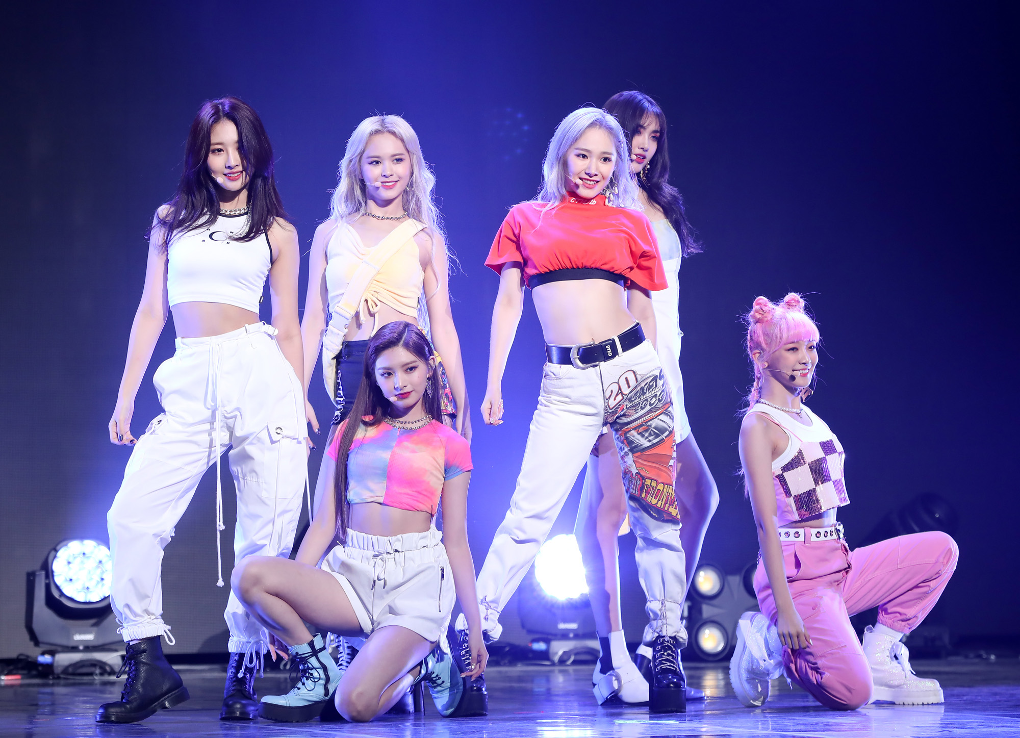 에버글로우;거륵룹;위에화;위에화엔터테인먼트