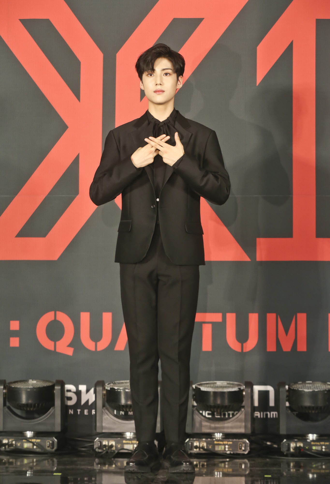 X1;한승우;조승연;김우석;김요한;이한결;차준호;손동표;강민희;이은상;송형준;남도현