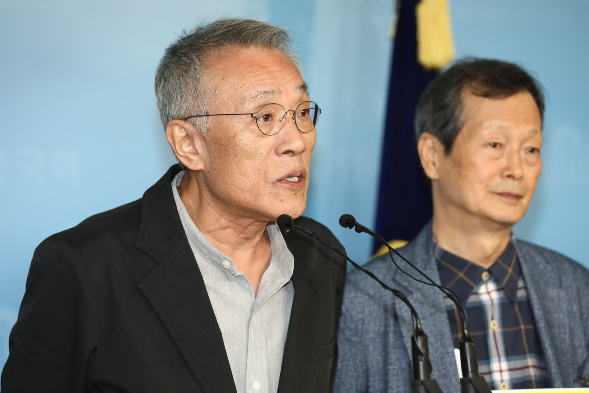작가선언;황석영;안도현;조국지지선언