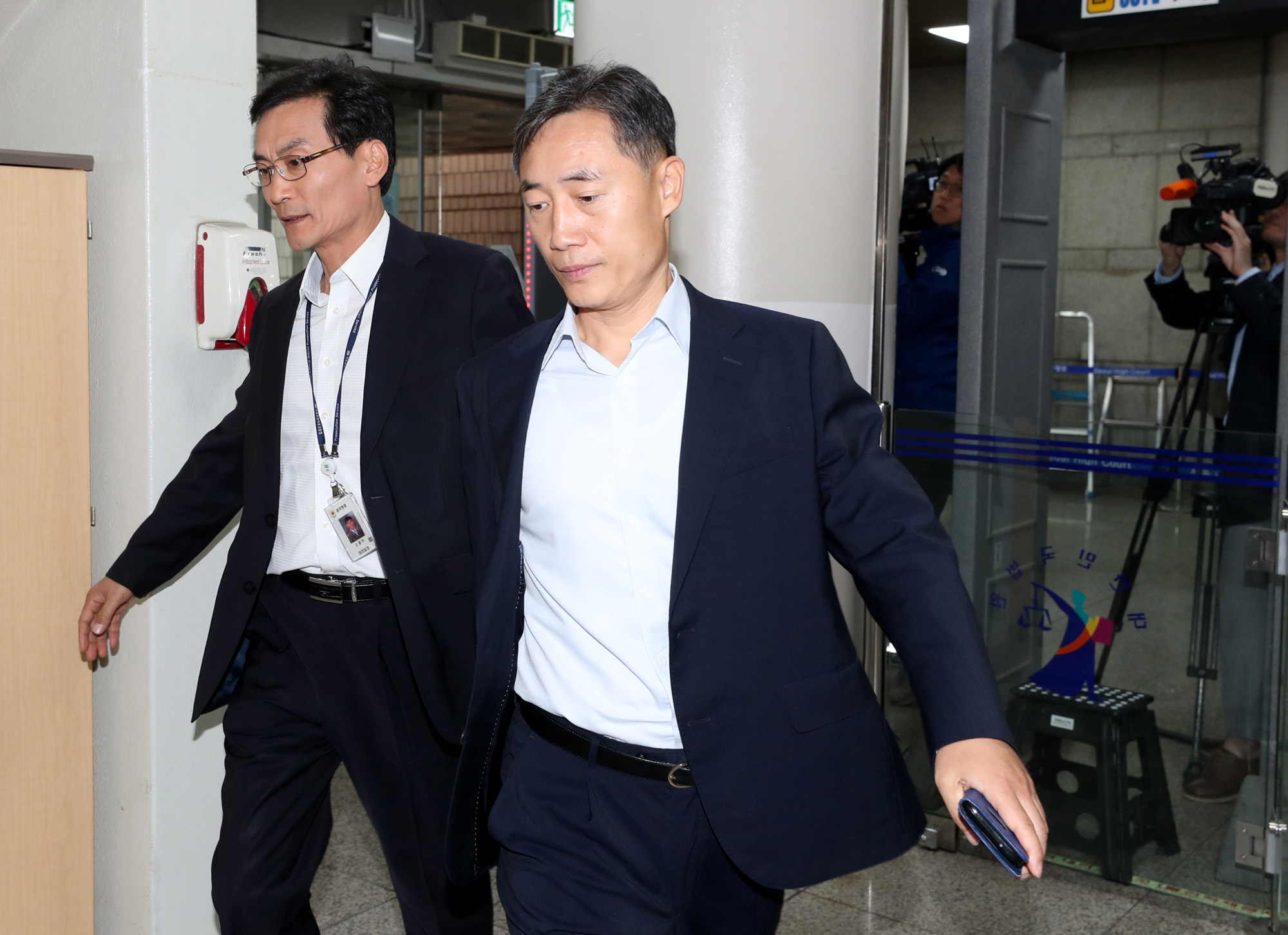 윤총경;버닝썬;경찰총장