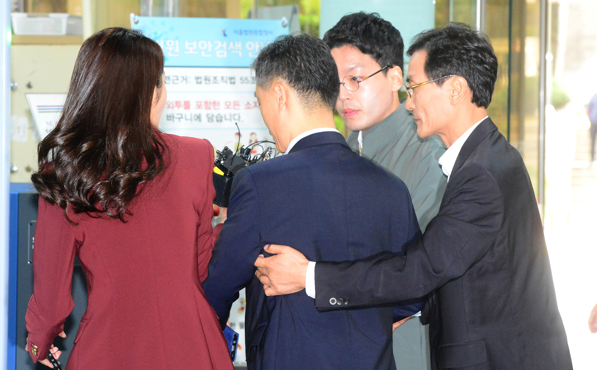 윤총경;버닝썬;경찰총장