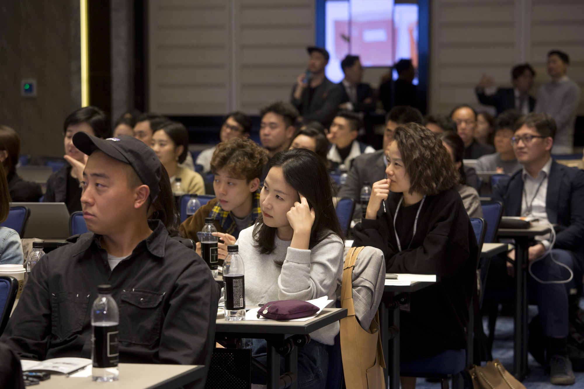 일요신문;비즈한국;컨퍼런스;브랜드;브랜드비즈