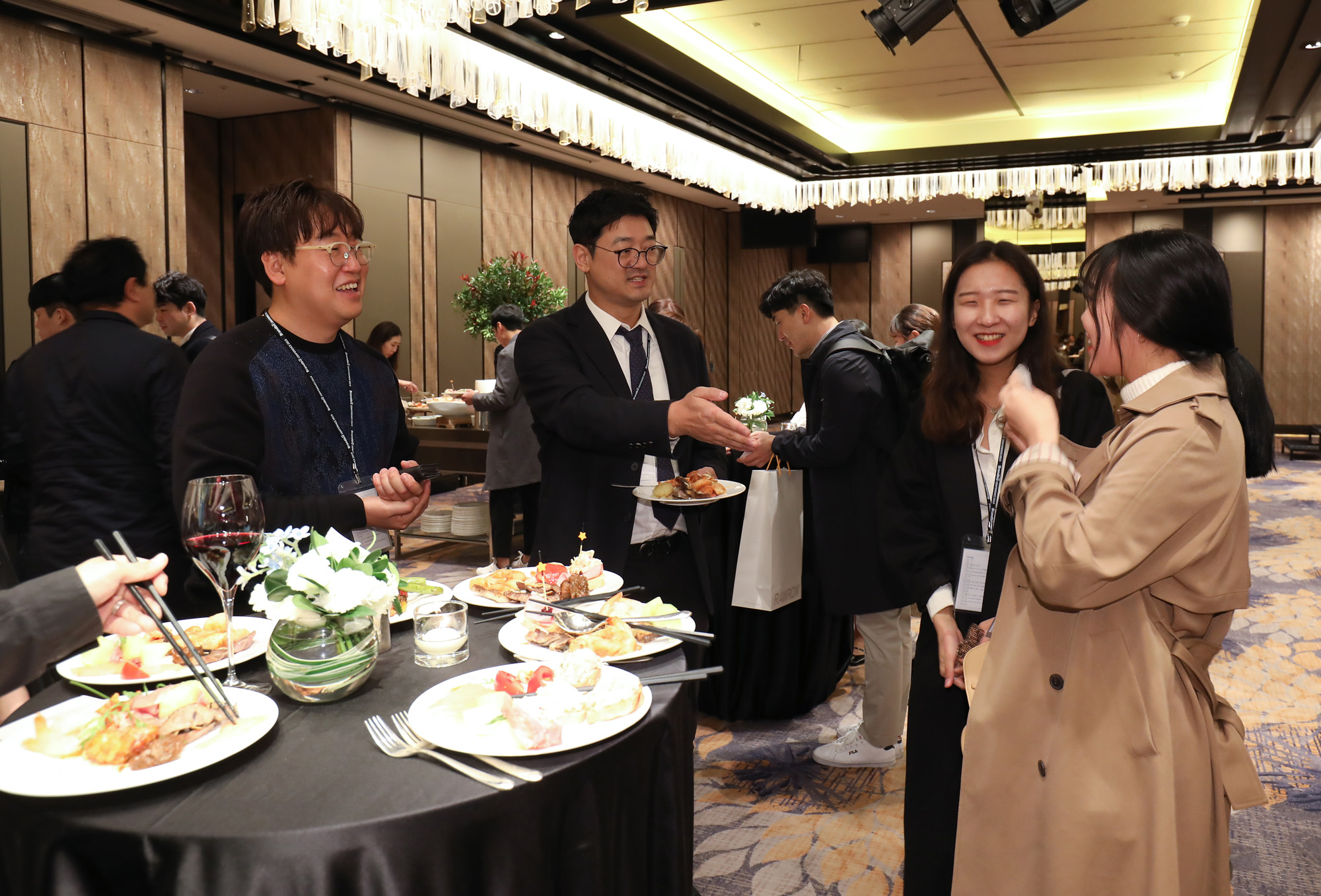 브랜드비즈2019;브랜드비즈컨퍼런스2019;네트워크파티;비즈한국컨퍼런스2019