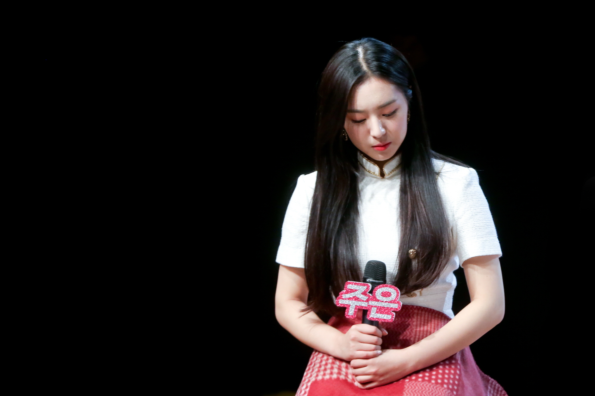 아리아즈;윤지;다원;시현;여리;효경;주은