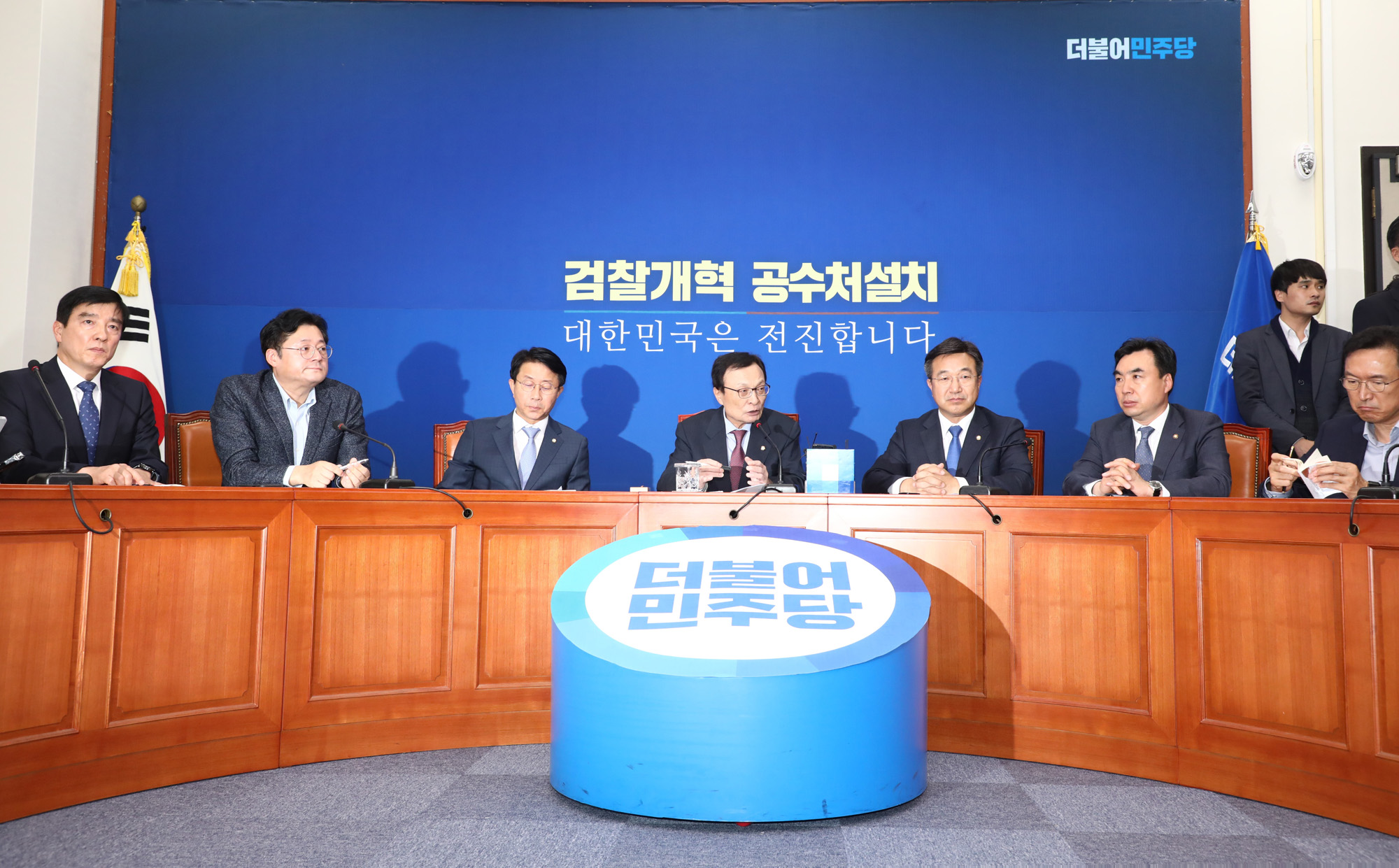 더불어민주당;이해찬대표기자간담회