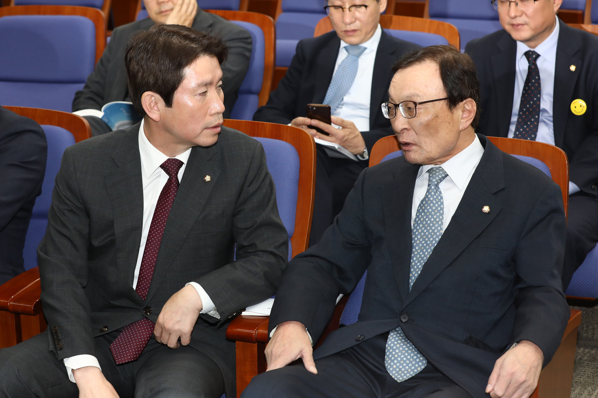 더불어민주당의원총회;이해찬대표