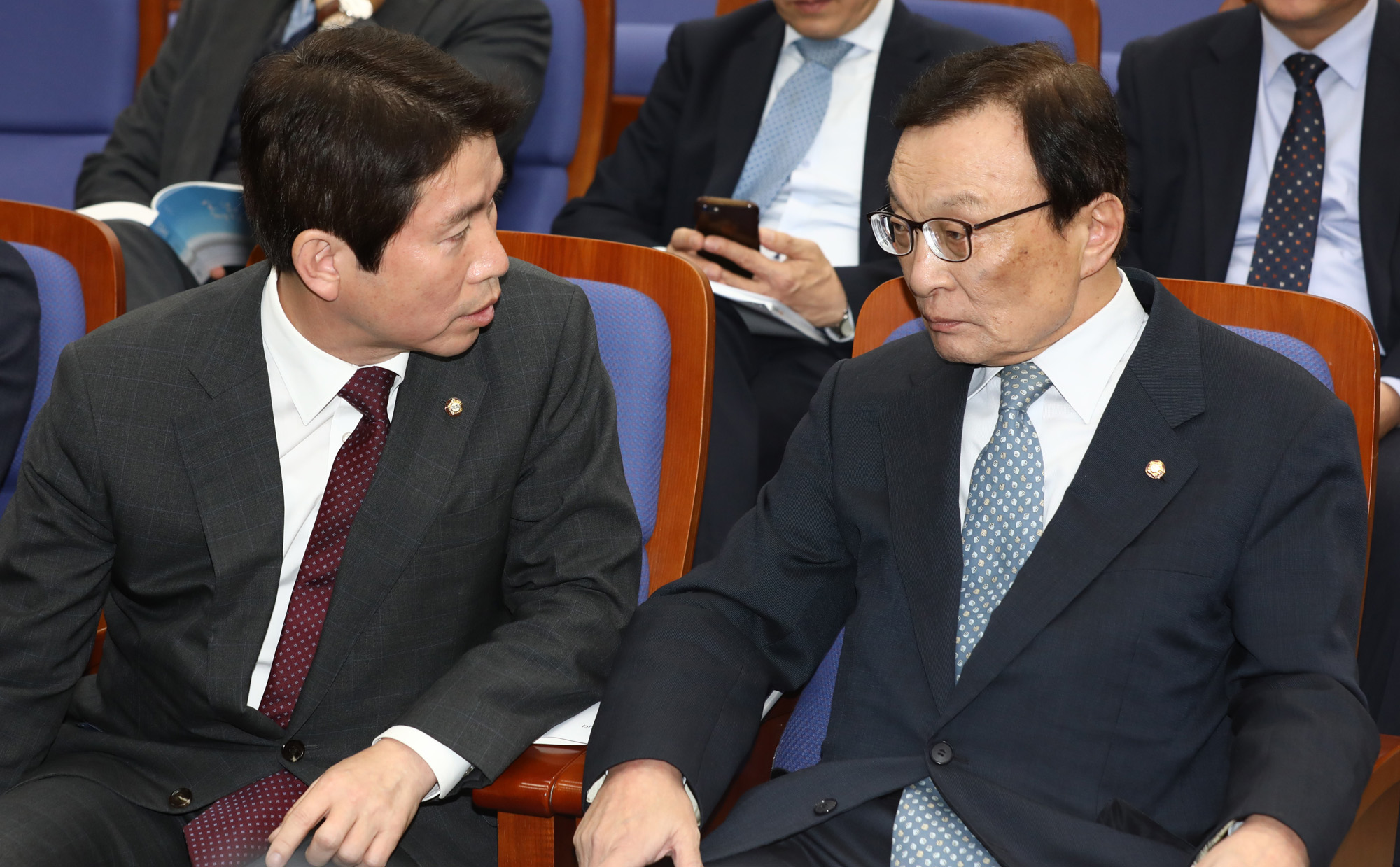 더불어민주당의원총회;이해찬대표