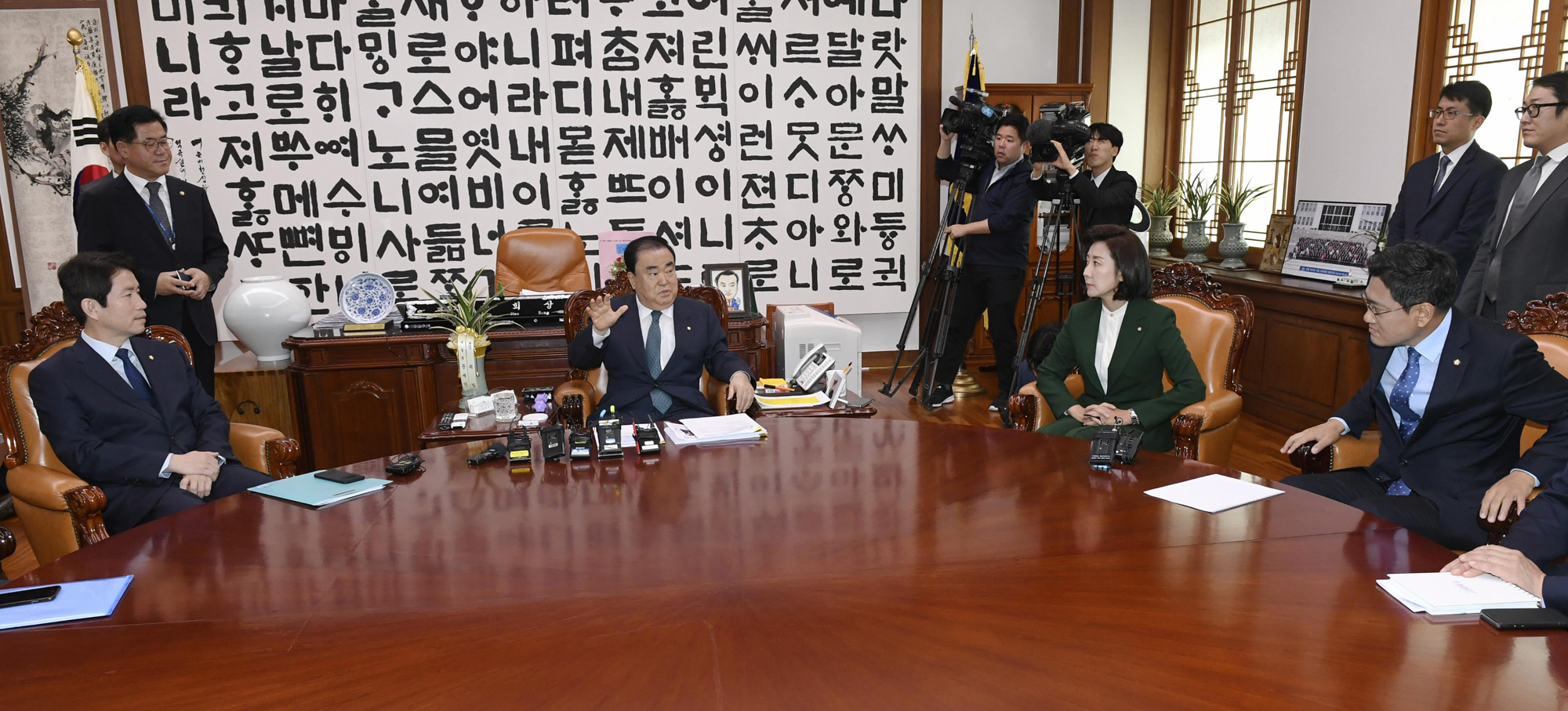 교섭단체;원내대표회동;국회의장;문희상;나경원;이인영;오신환