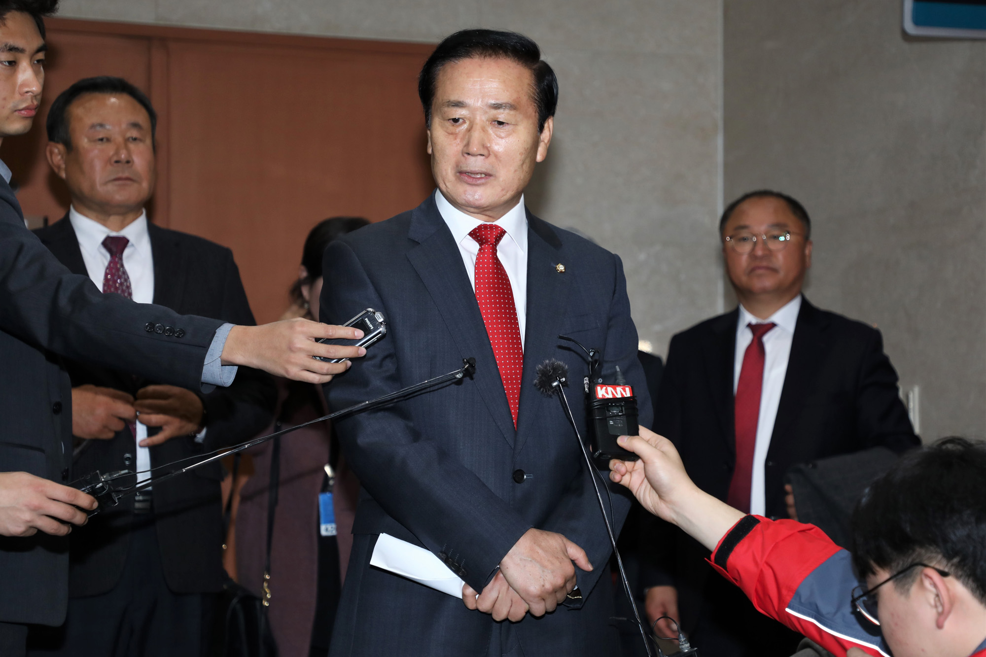 김성찬의원;총선불출마선언