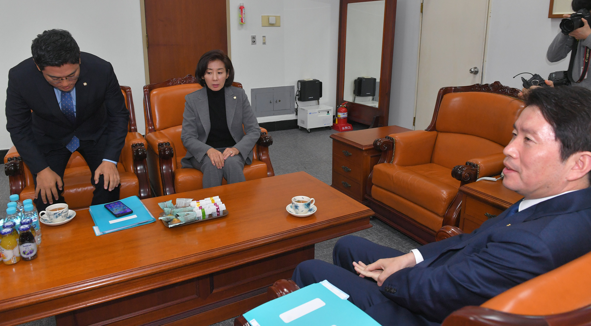 여야3당교섭단체;원내대표회동;민생법안논의