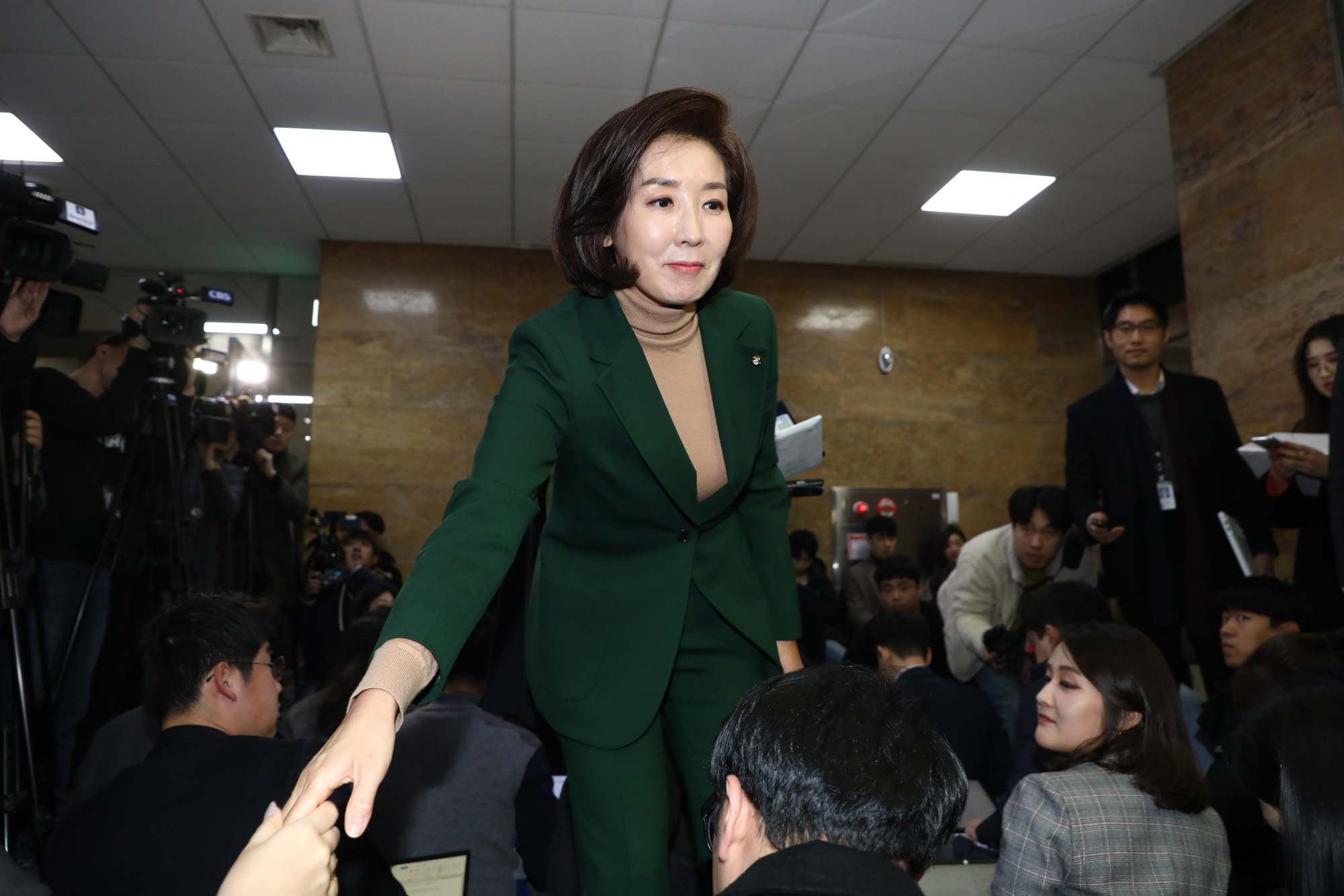 나경원 원내대표;한국당재신임불가