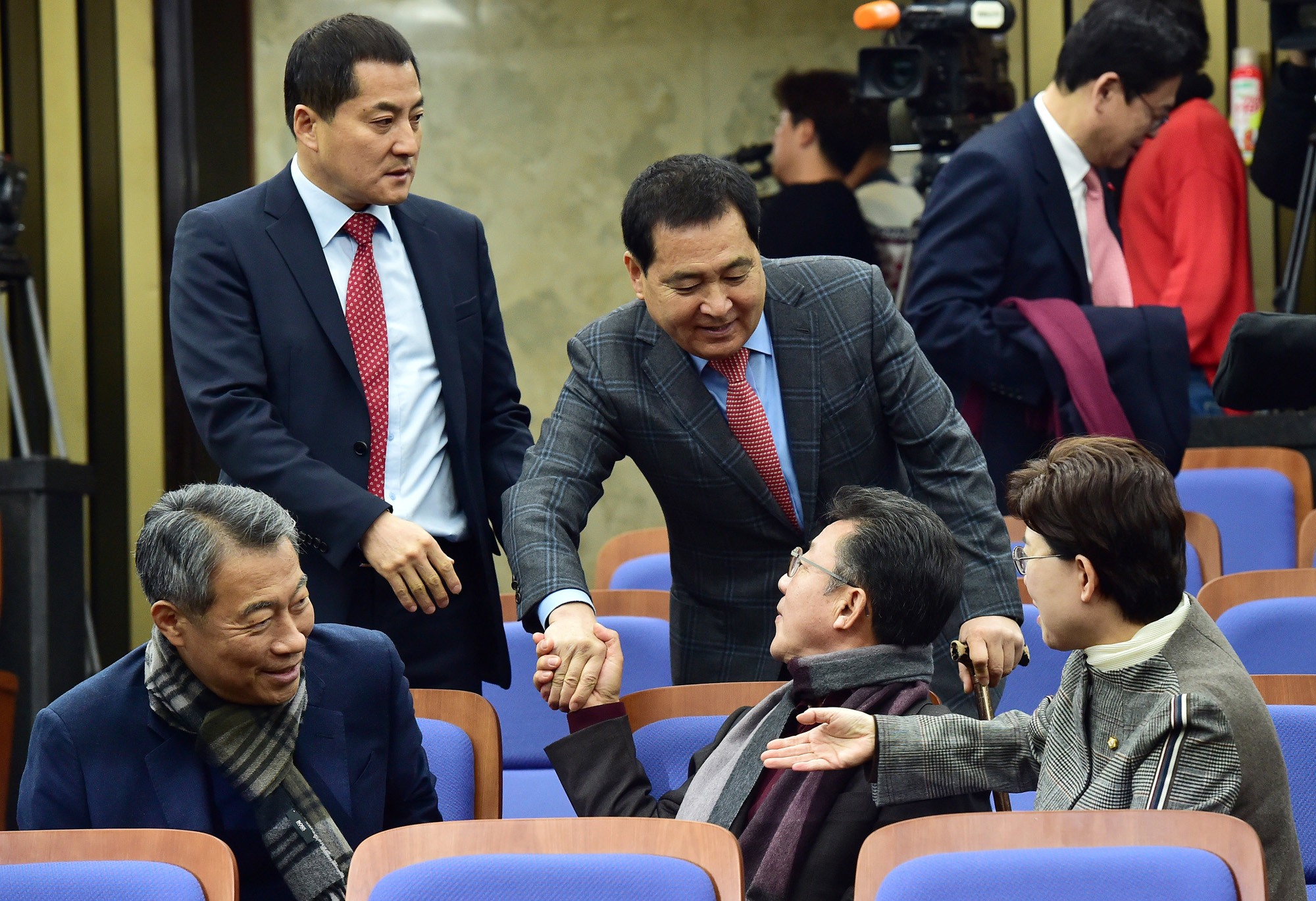 자유한국당의원총회;나경원원내대표;원내대표경선