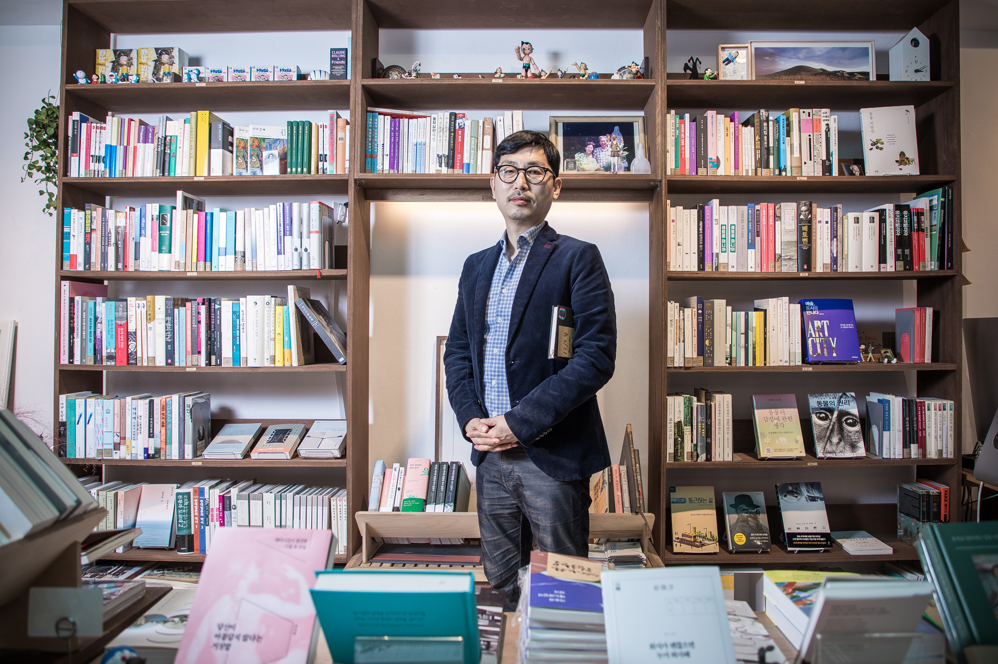사회;세태;문화;사회학자;노명우;아주대학교교수;니은서점;인생극장;작가;도서정가제