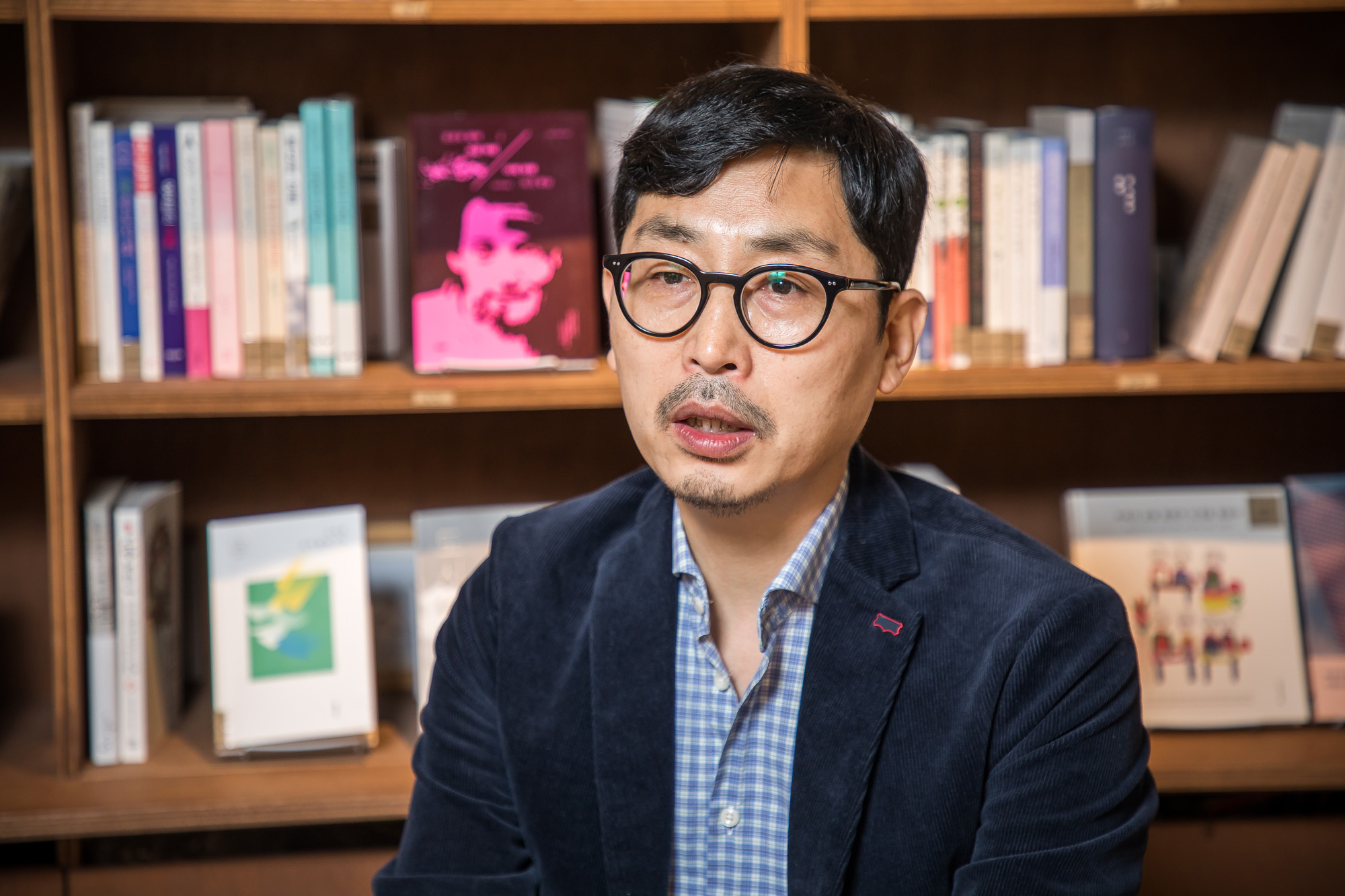 사회;세태;문화;사회학자;노명우;아주대학교교수;니은서점;인생극장;작가;도서정가제