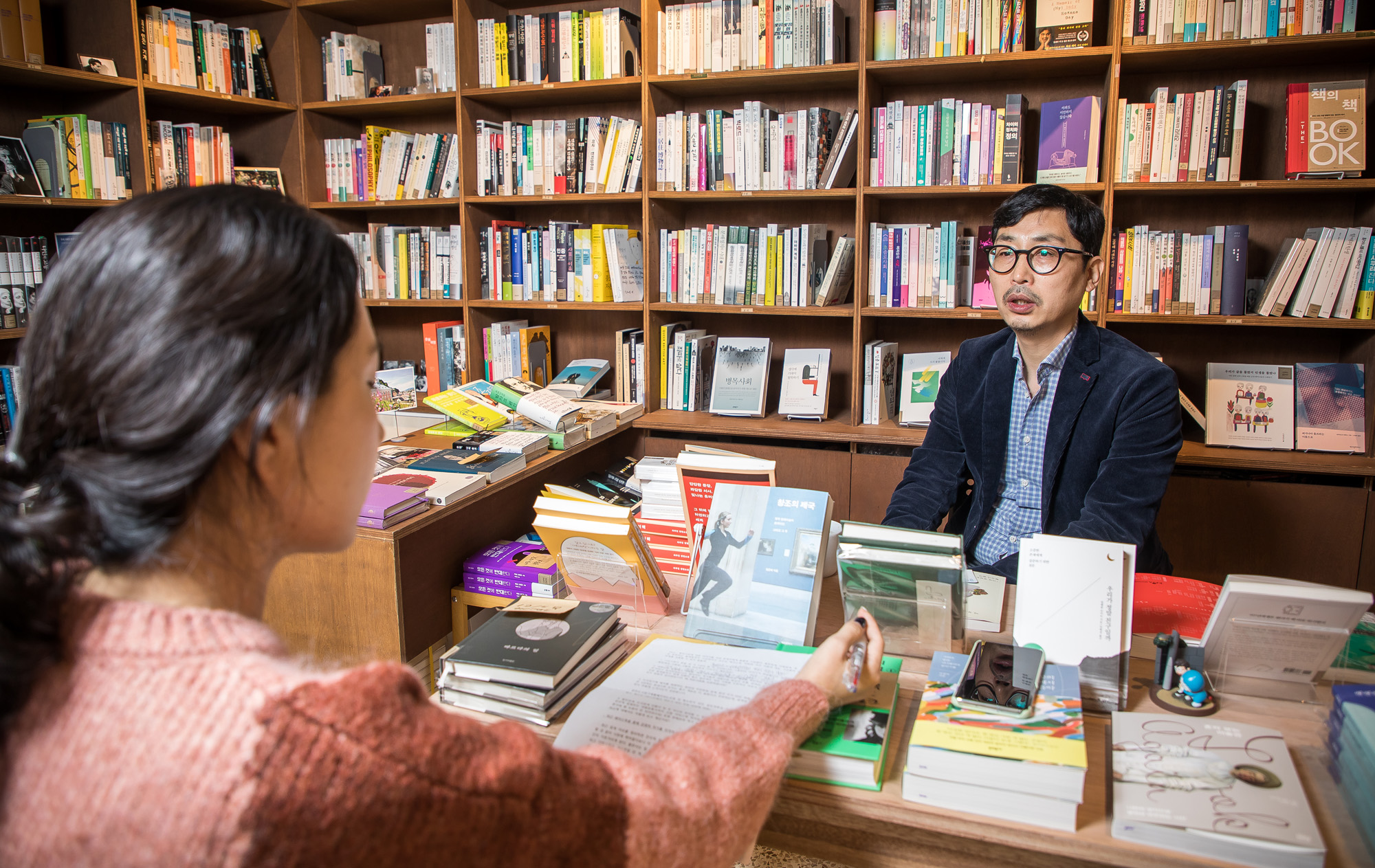 사회;세태;문화;사회학자;노명우;아주대학교교수;니은서점;인생극장;작가;도서정가제