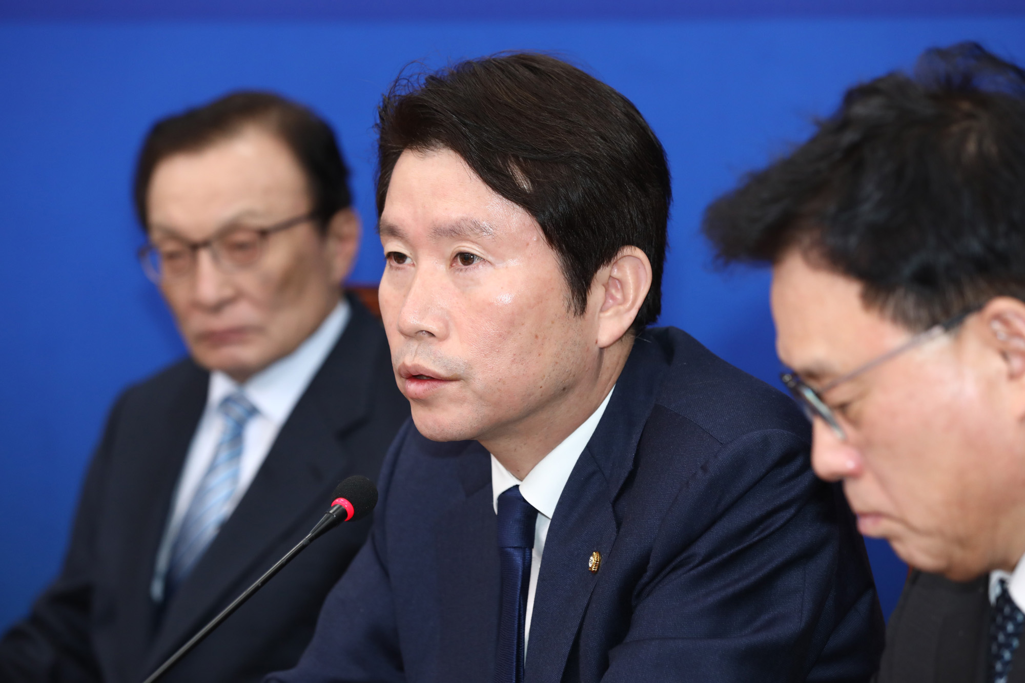 더불어민주당최고위원회의;이인영원내대표