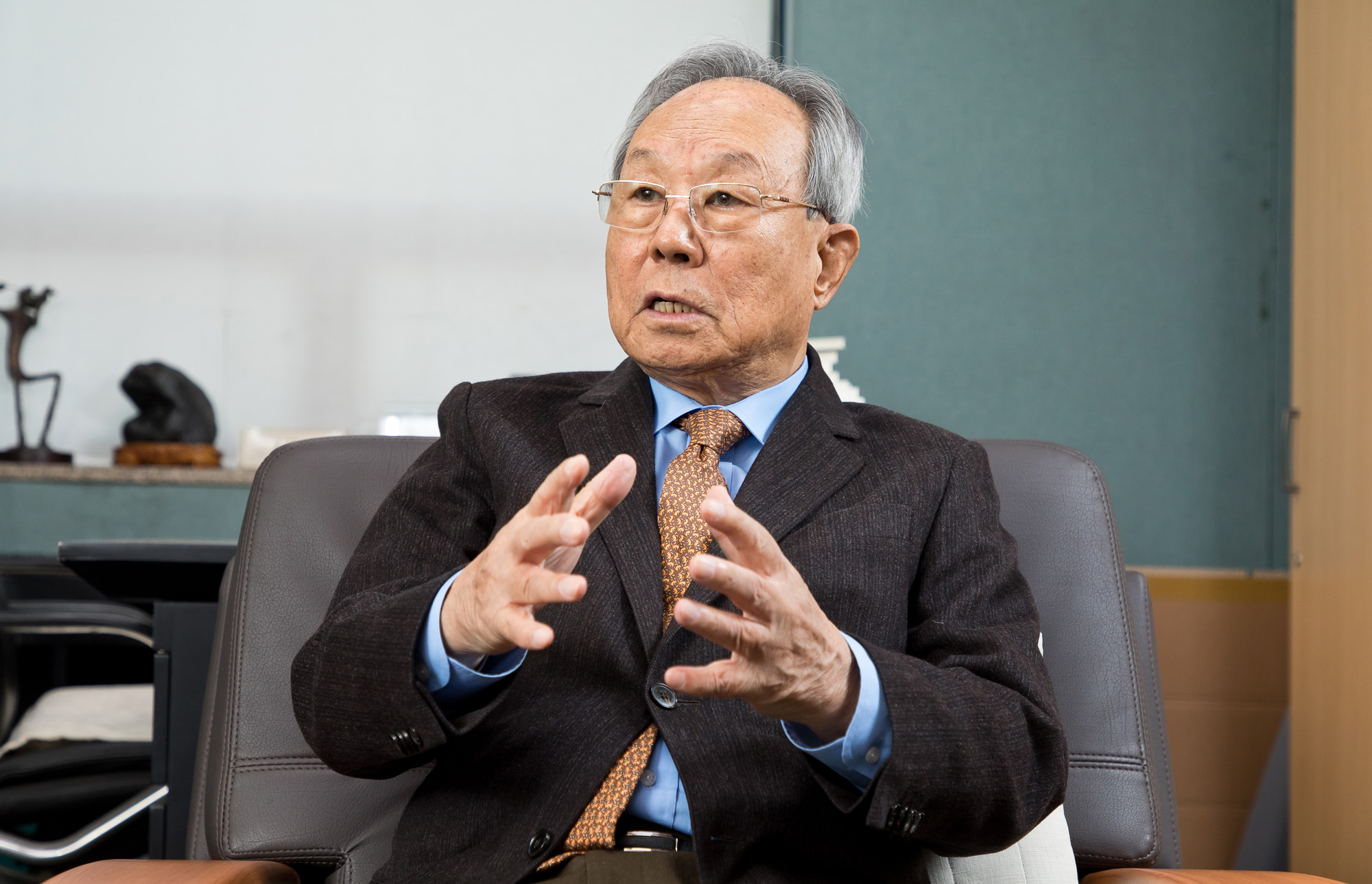 정치;인물;박관용;전국회의장;자유한국당;21세기국가발전연구원;새누리당상임고문