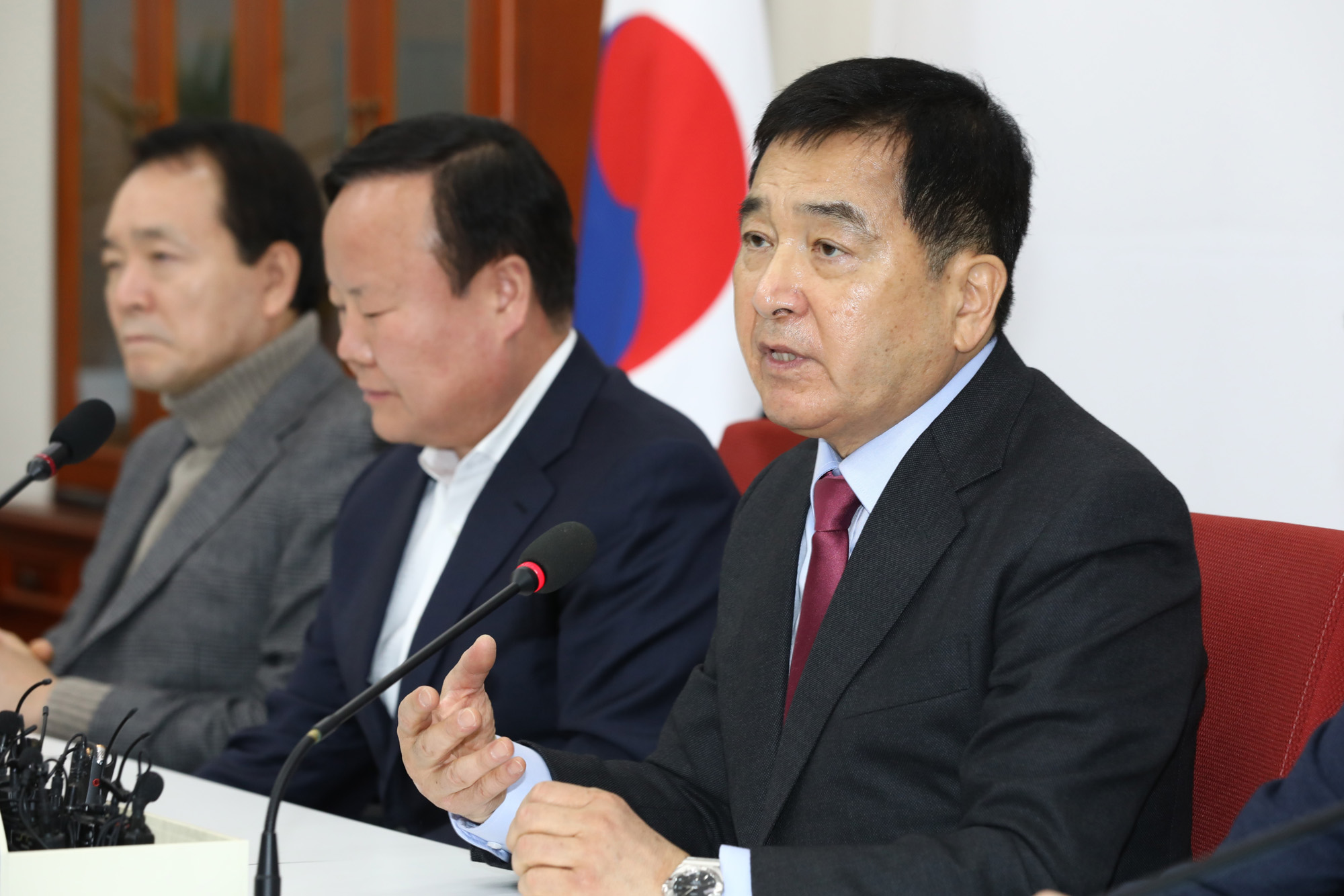 자유한국당;심재철원내대표