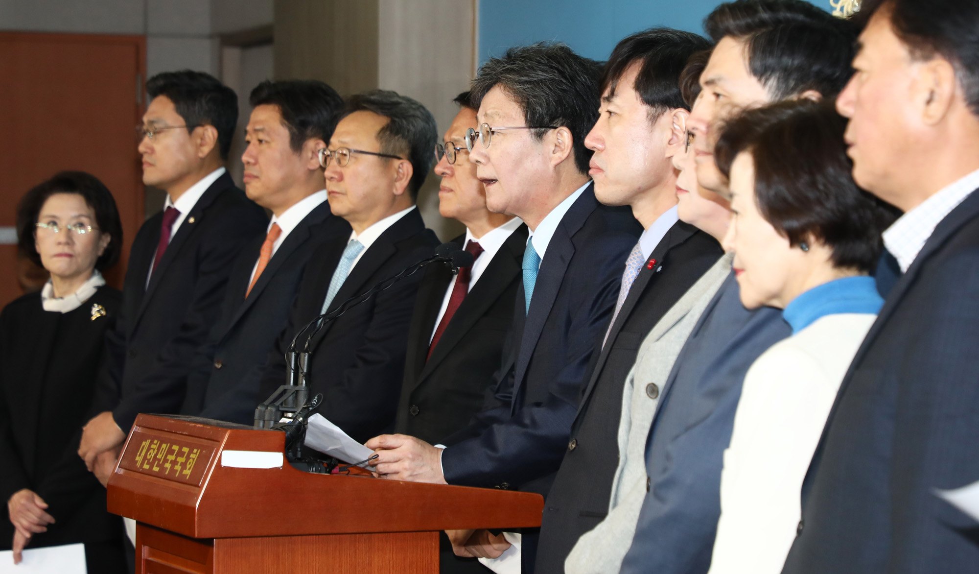 바른미래당탈당;새로운보수당창당;비당권파의원