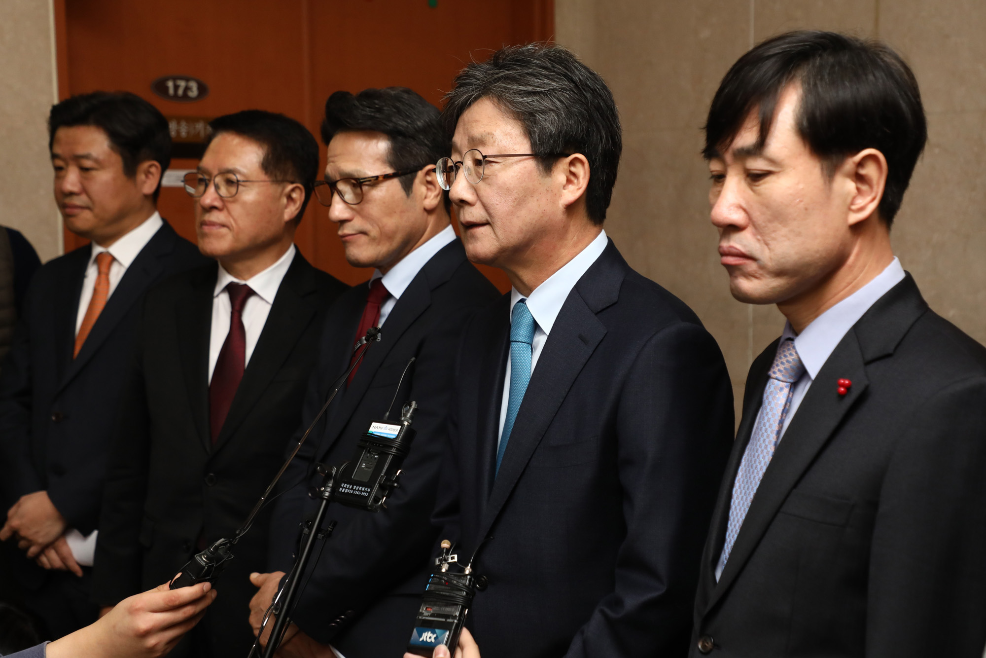 바른미래당탈당;새로운보수당창당;비당권파의원