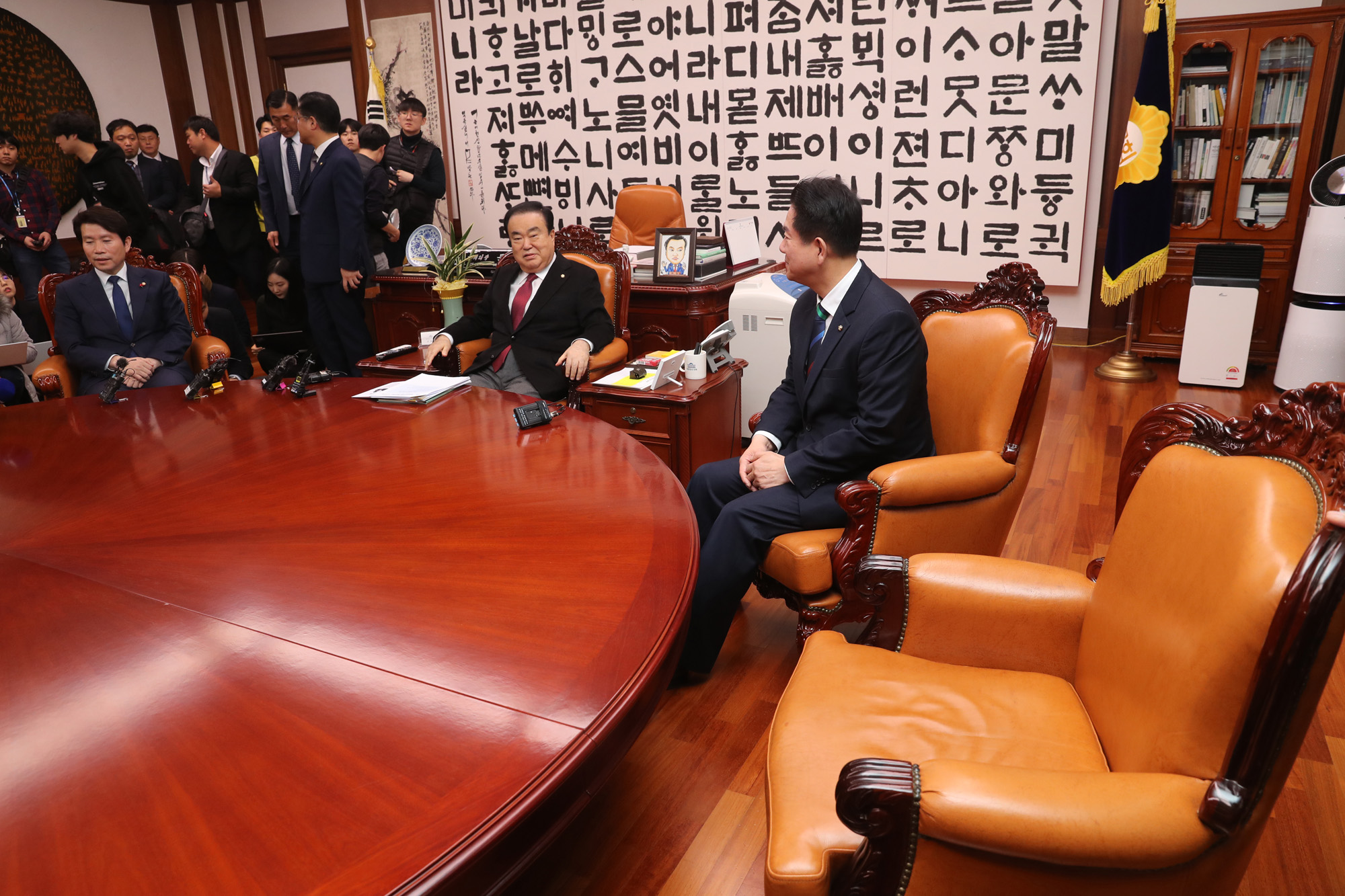 국회의장;원내대표회동;문희상;이인영;이동섭