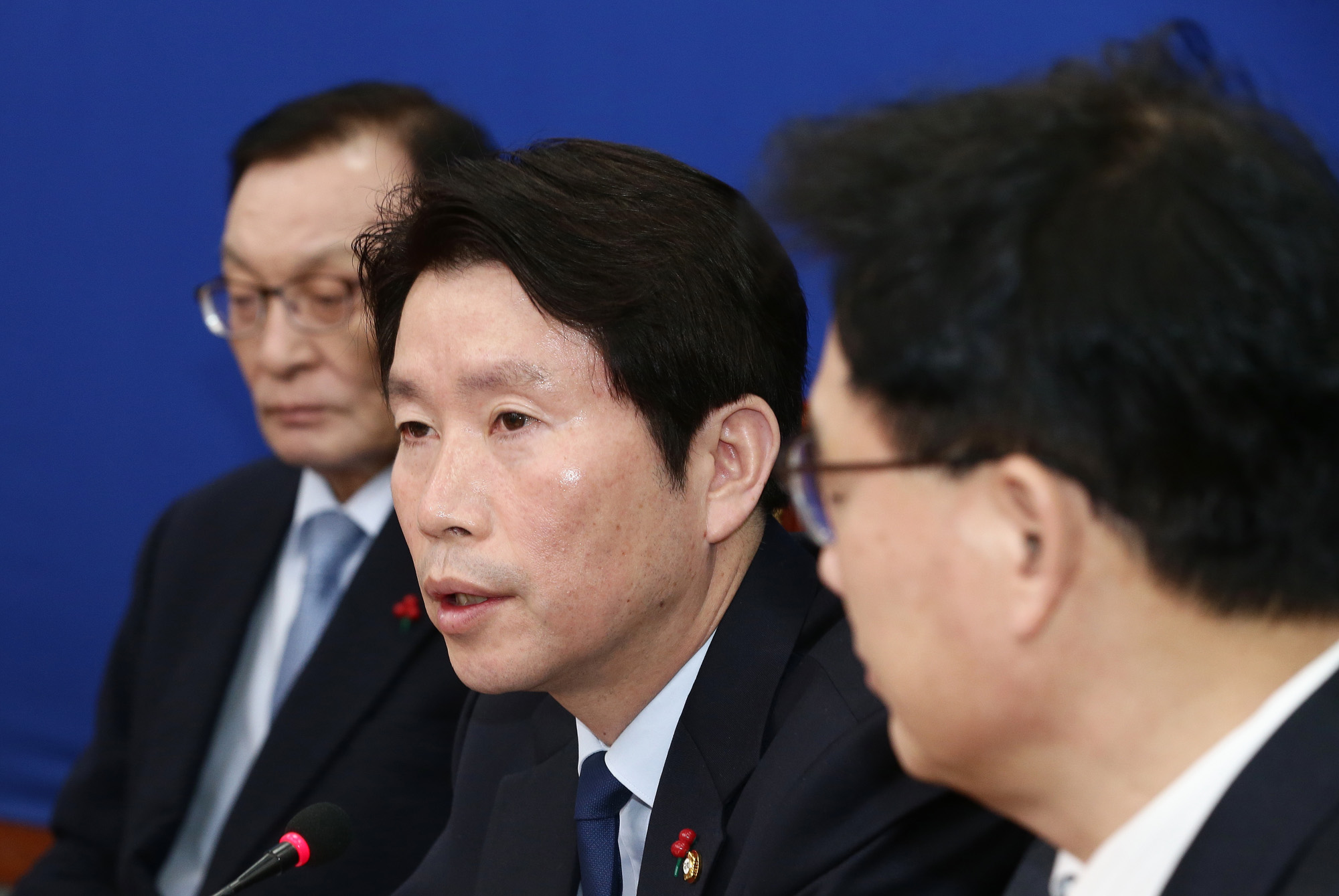 더불어민주당최고위원회의;이인영원내대표