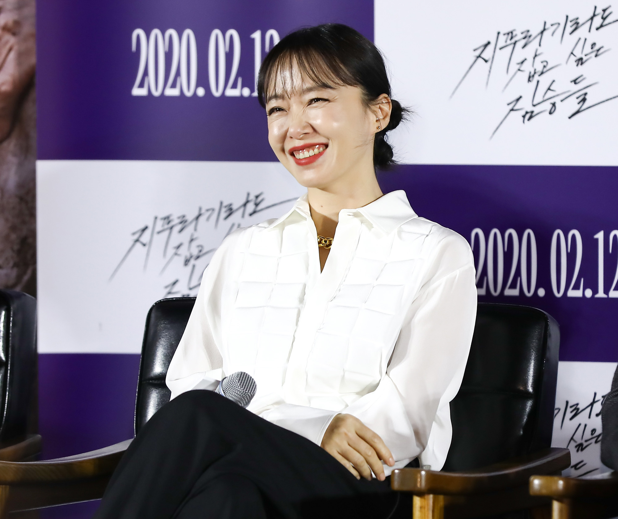 지푸라기라도잡고싶은짐승들;정우성;전도연;윤여정