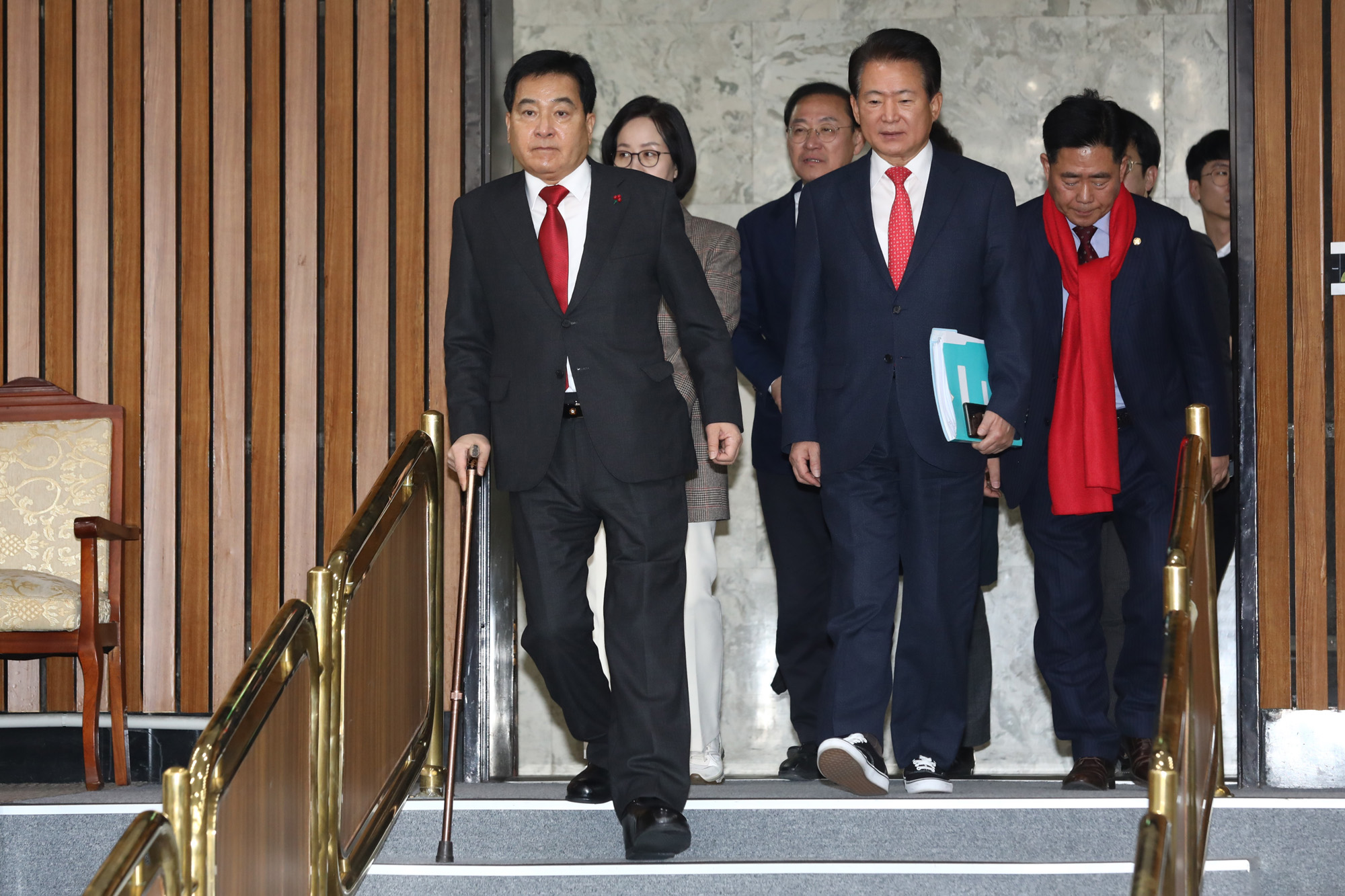 자유한국당원내대책회의;심재철원내대표