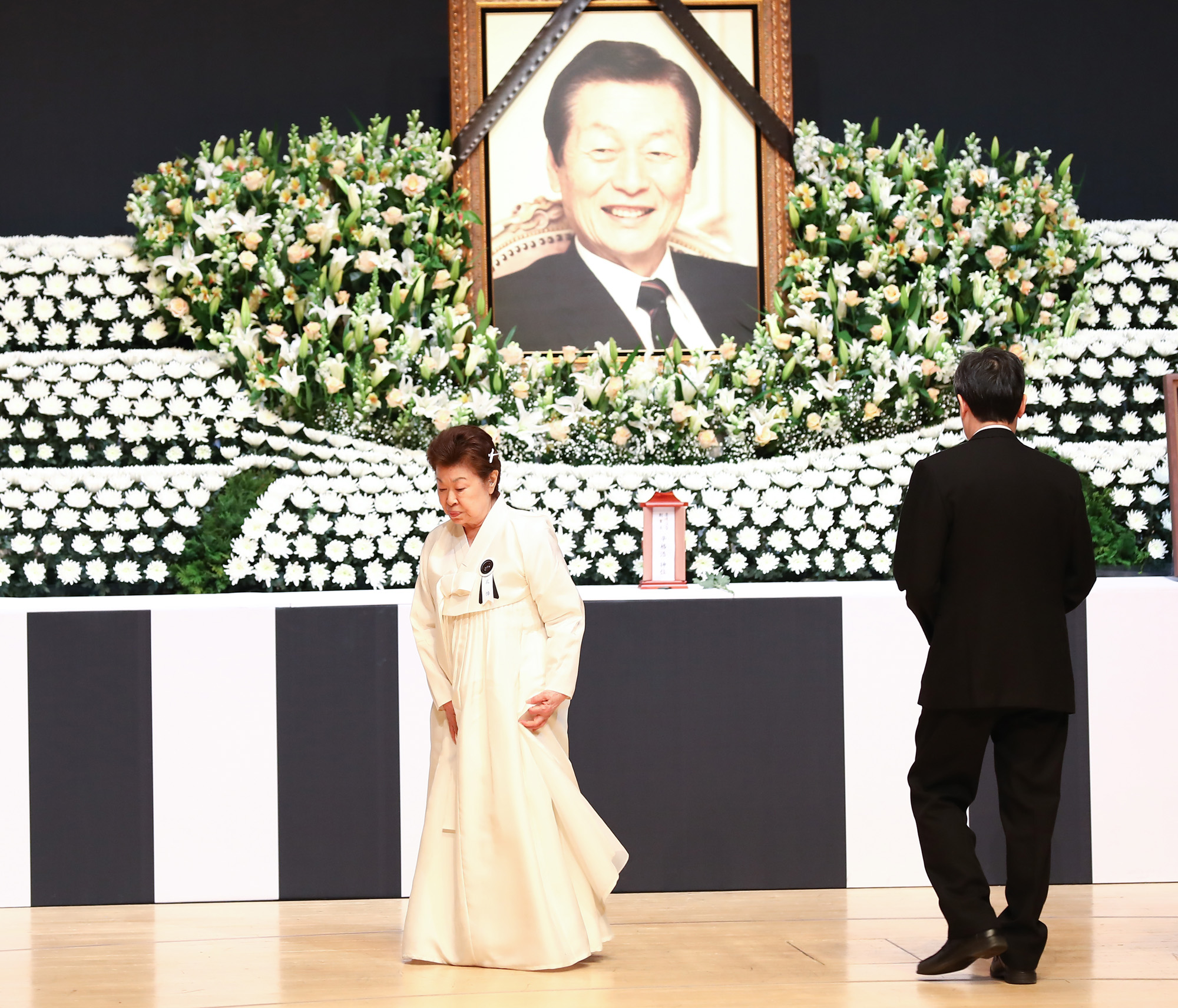 신격호;신격호부인