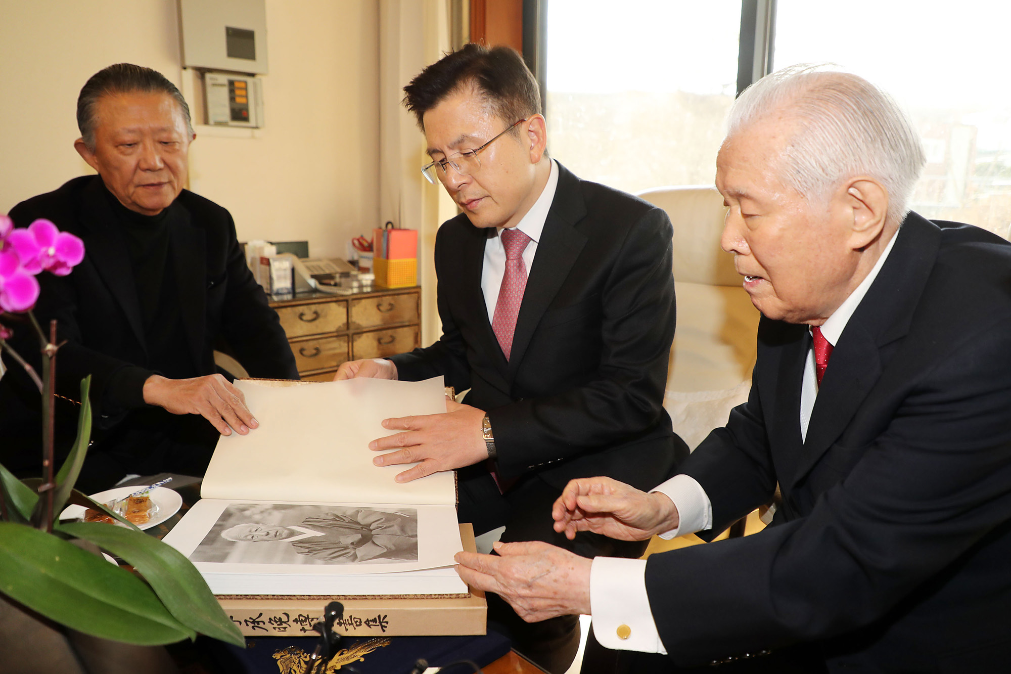 황교안;황교안이승만;황교안이인수