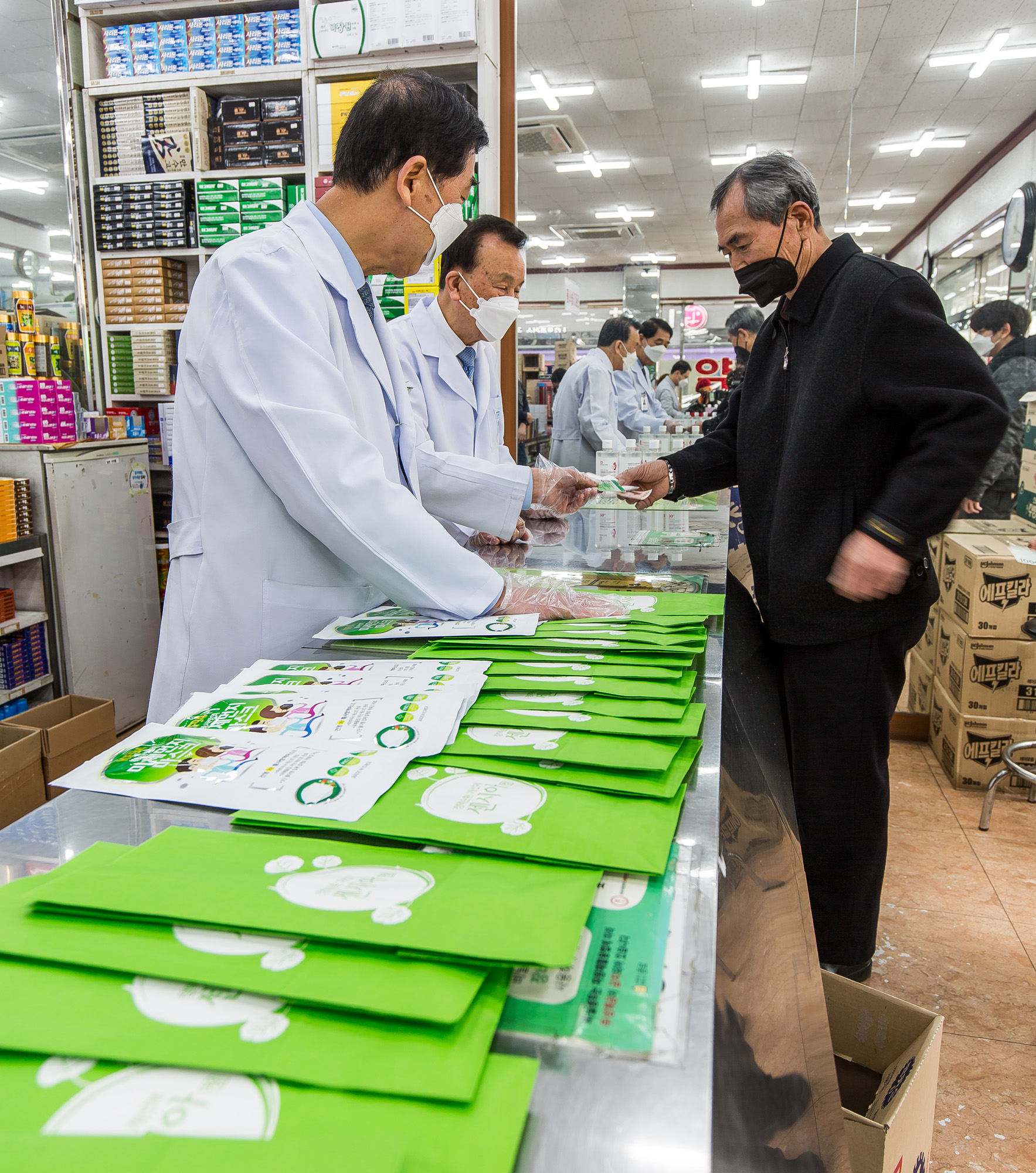 사회;세태;코로나19;신종코로나바이러스감염증;마스크;공적마스크;마스크5부제;약국마스크판매