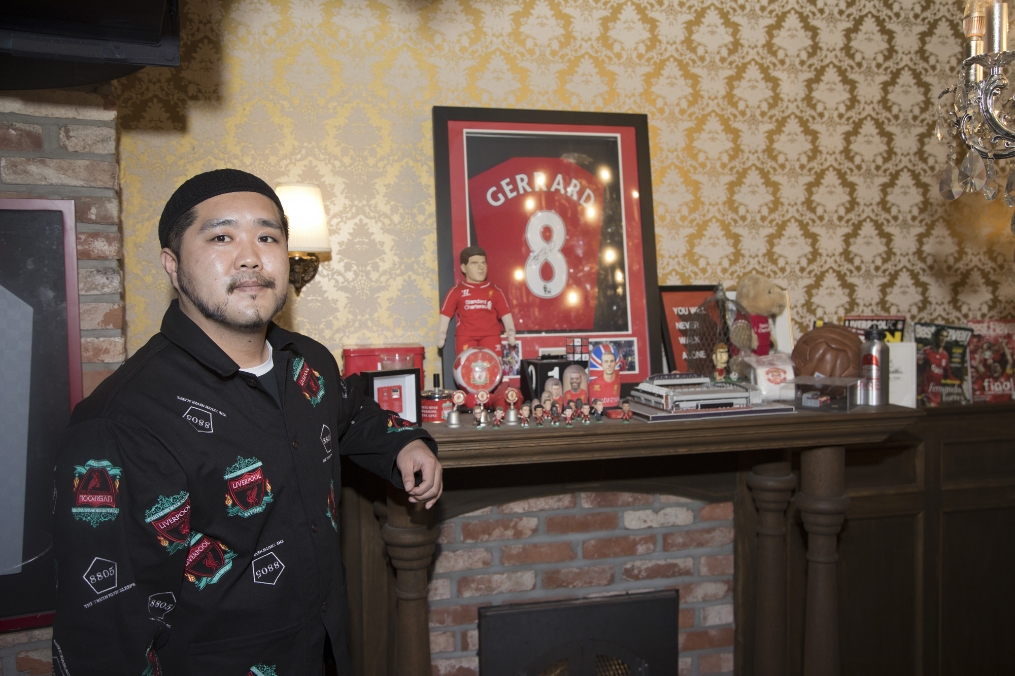 사회;프로야구;EPL;프리미어리그;리버플;펍;욱일기