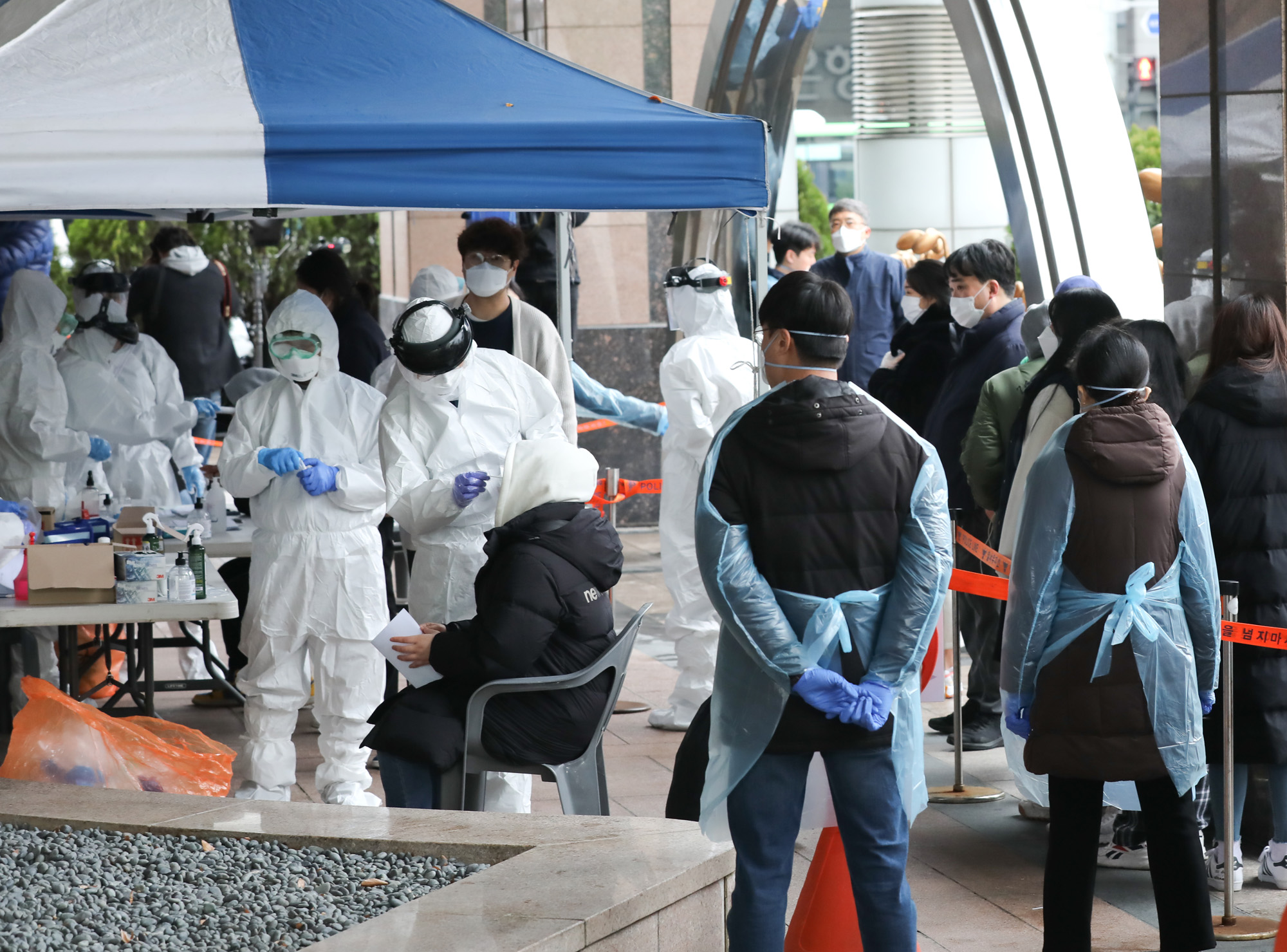 사회;코로나19;코로나바이러스;집단발병;집단감염;코리아빌딩;콜센터코로나;에이스손해보험콜센터코로나