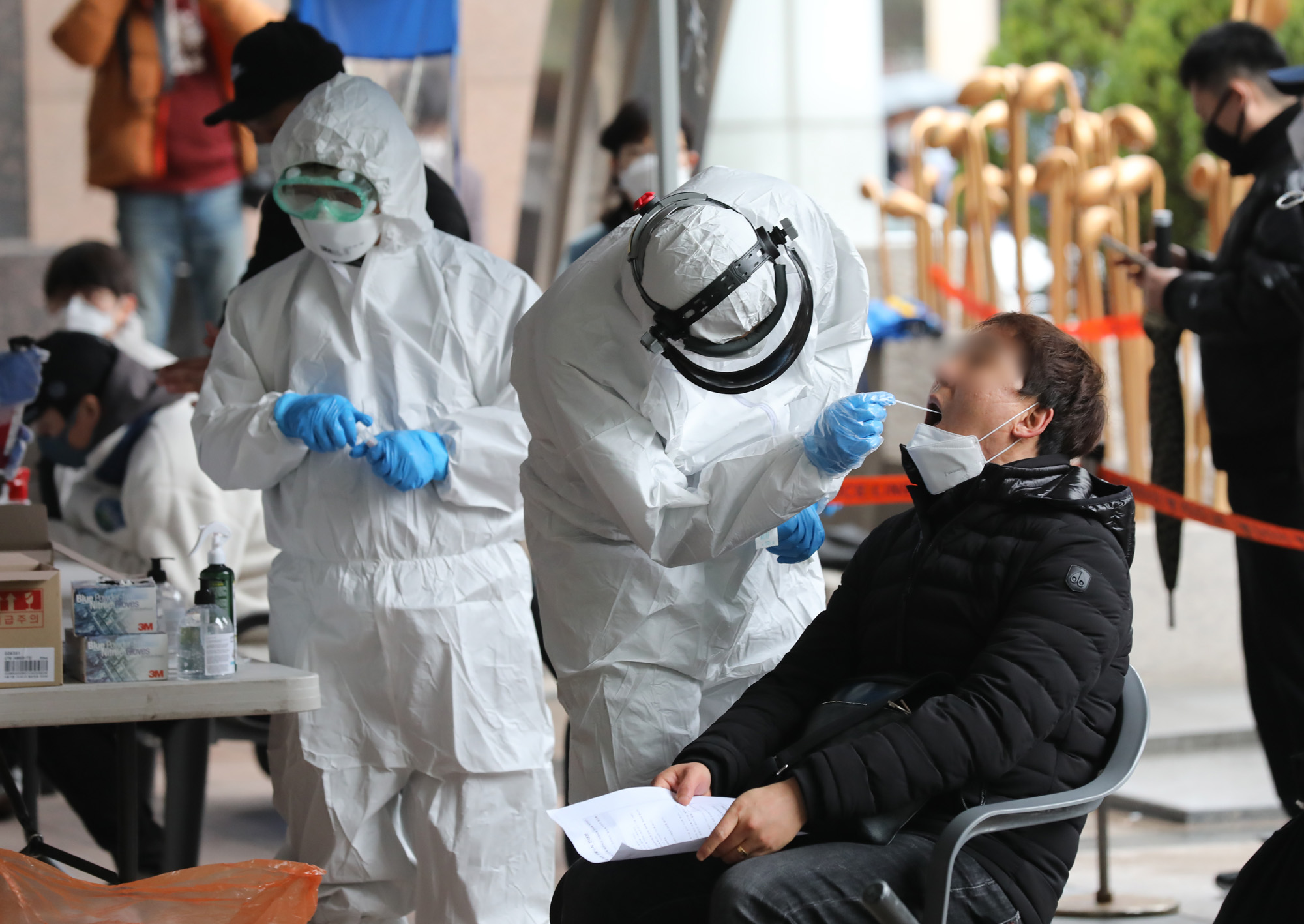 사회;코로나19;코로나바이러스;집단발병;집단감염;코리아빌딩;콜센터코로나;에이스손해보험콜센터코로나