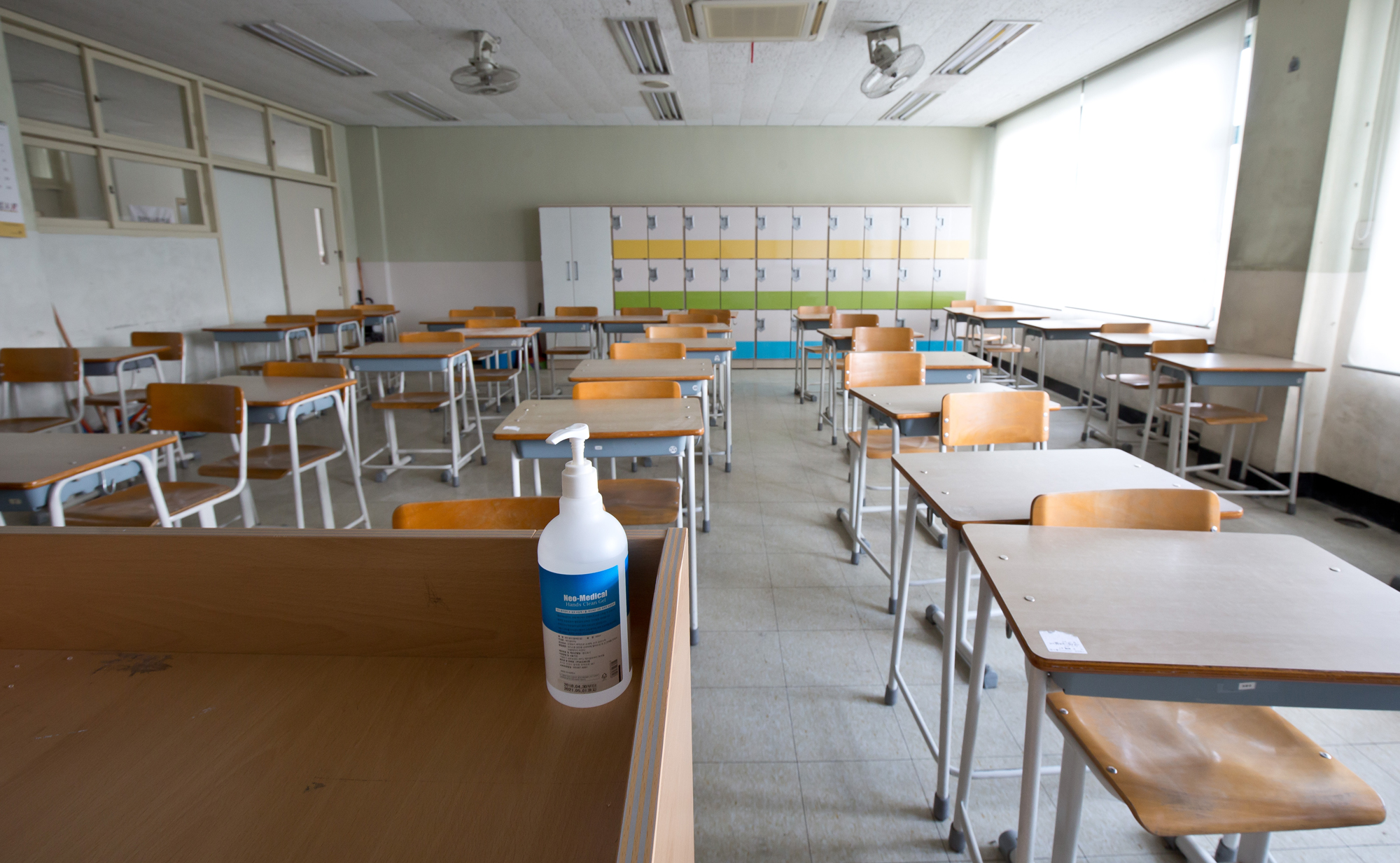 사회 교육 학교 코로나19 텅빈교실 개학연기