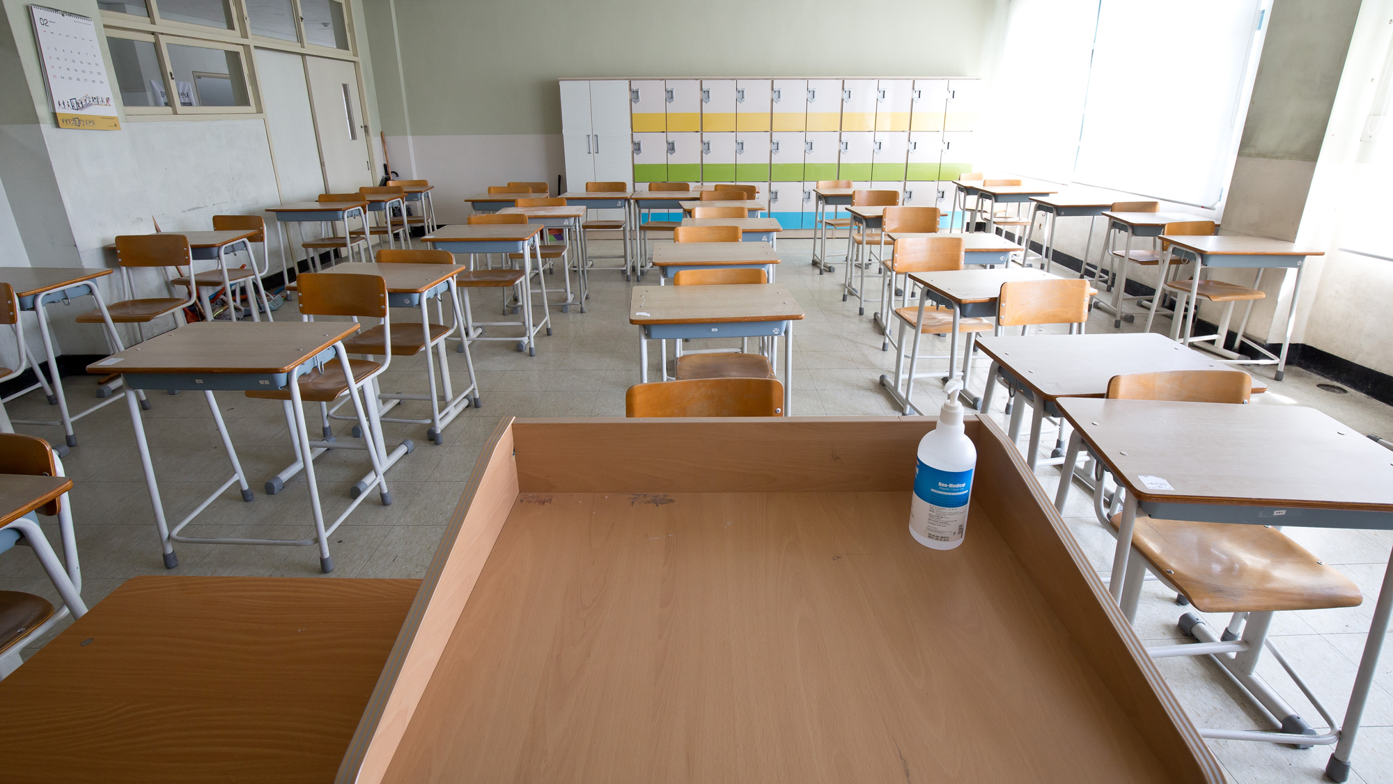 사회 교육 학교 코로나19 텅빈교실 개학연기