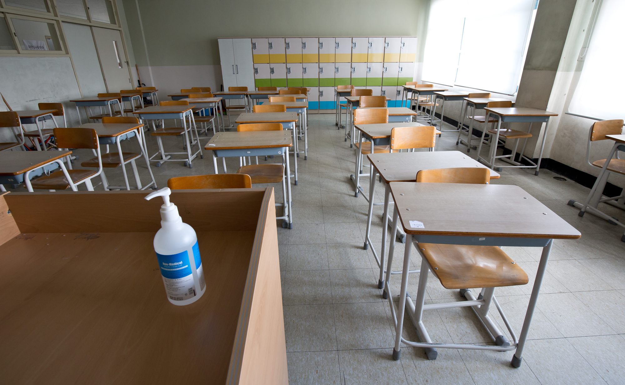 사회 교육 학교 코로나19 텅빈교실 개학연기