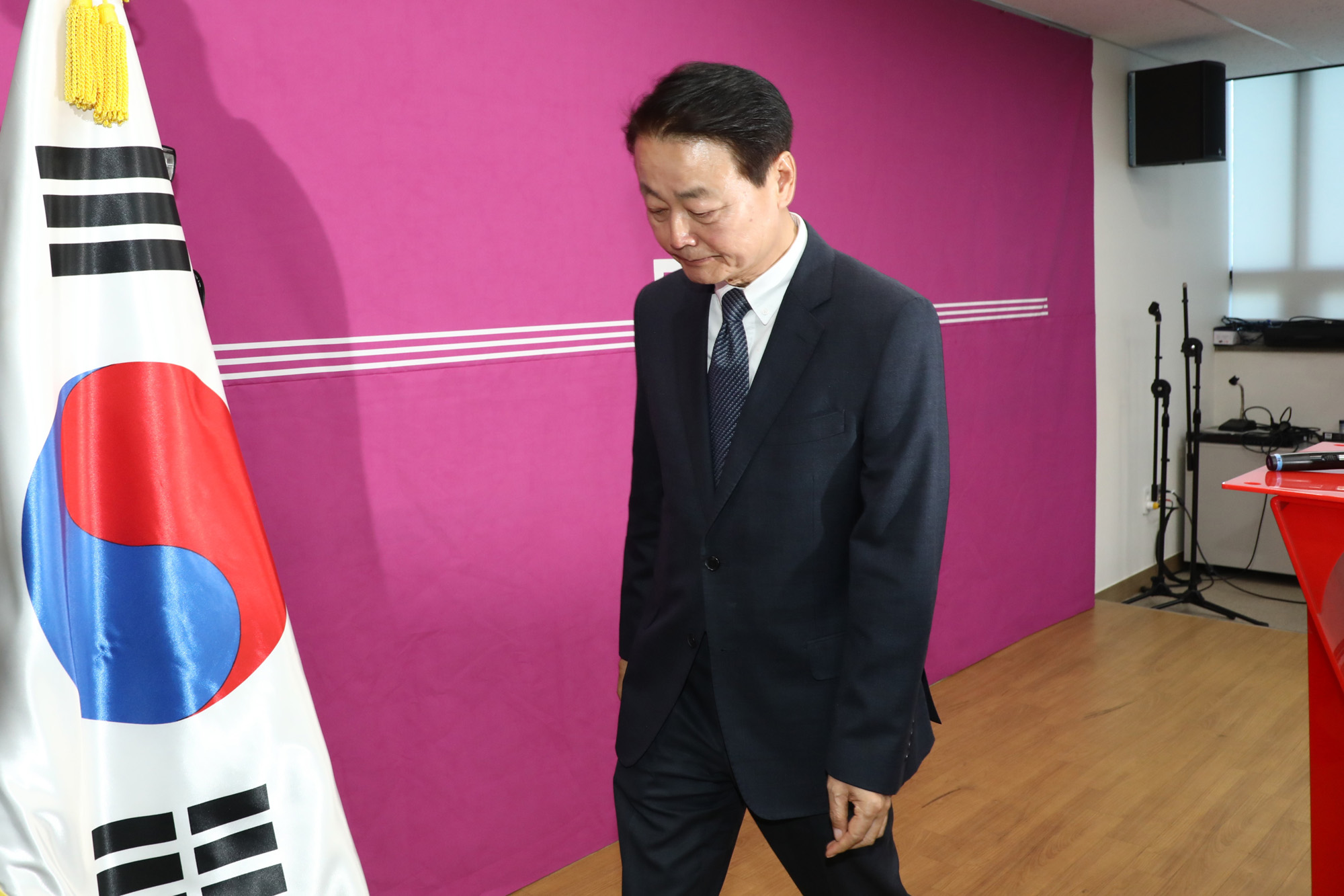 정치;미래한국당;한선교;미래한국당대표사퇴