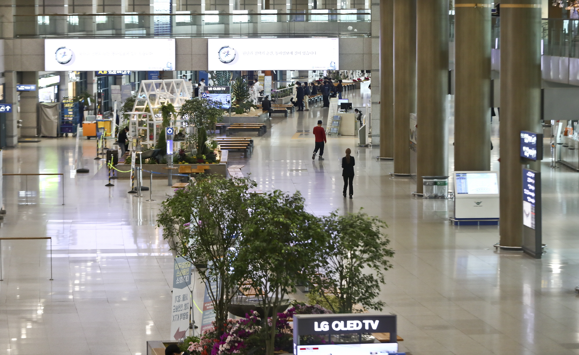 사회;코로나19;인천공항;공항;항공기;출국;입국