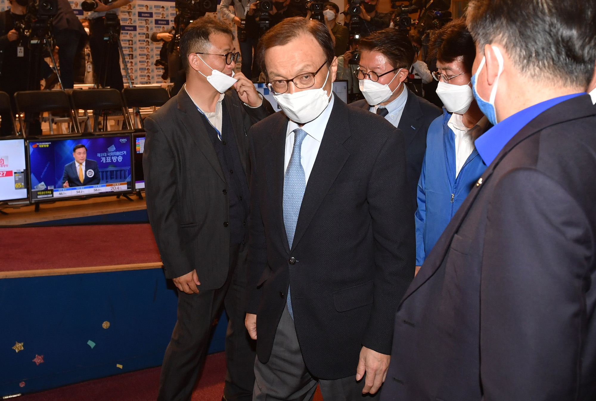 정치;정당;더불어민주당;국회의원선거;총선;개표방송시청