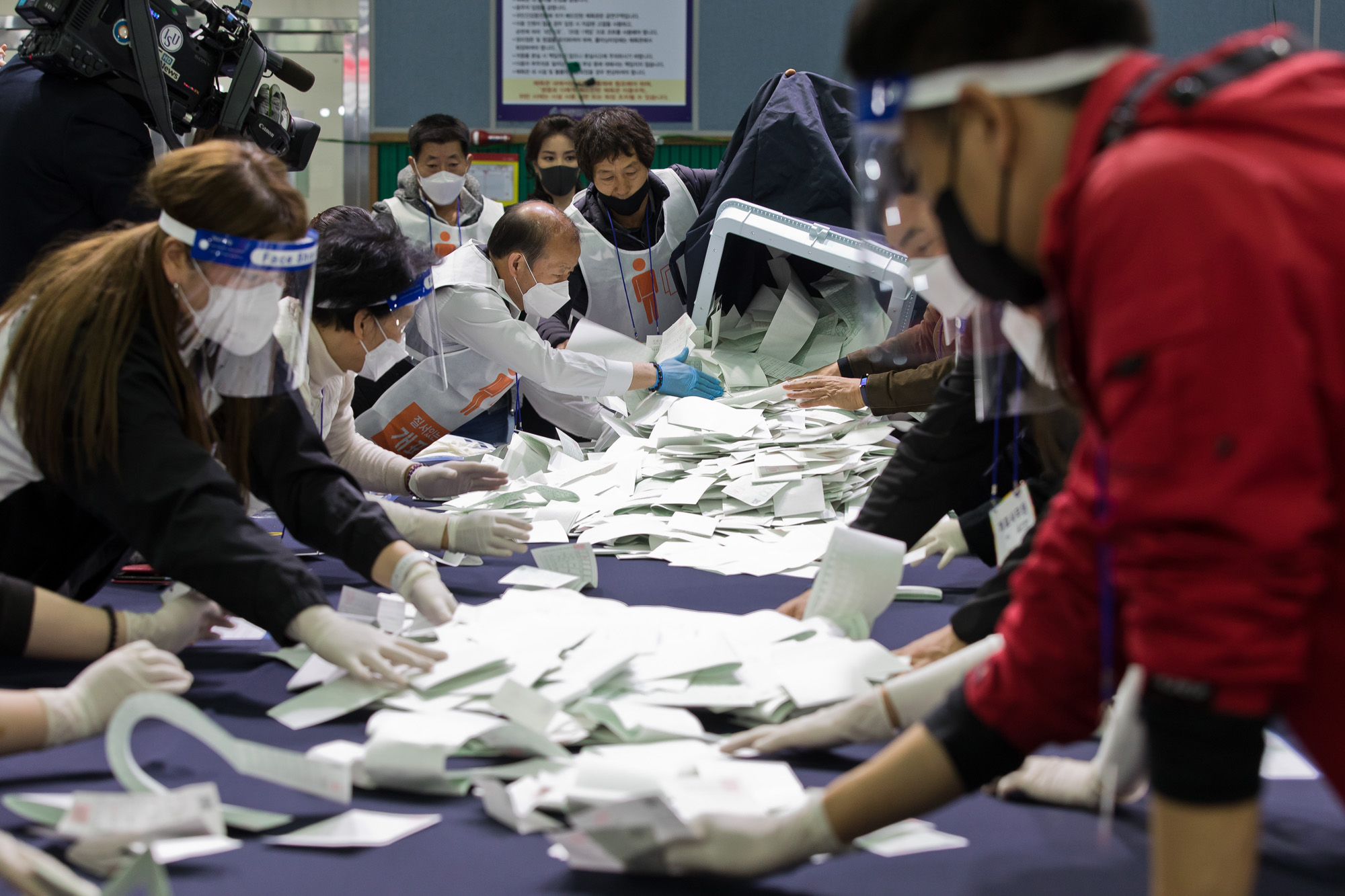 정치;선거;총선;제21대국회의원선거;총선개표;21대총선개표;영등포구개표소