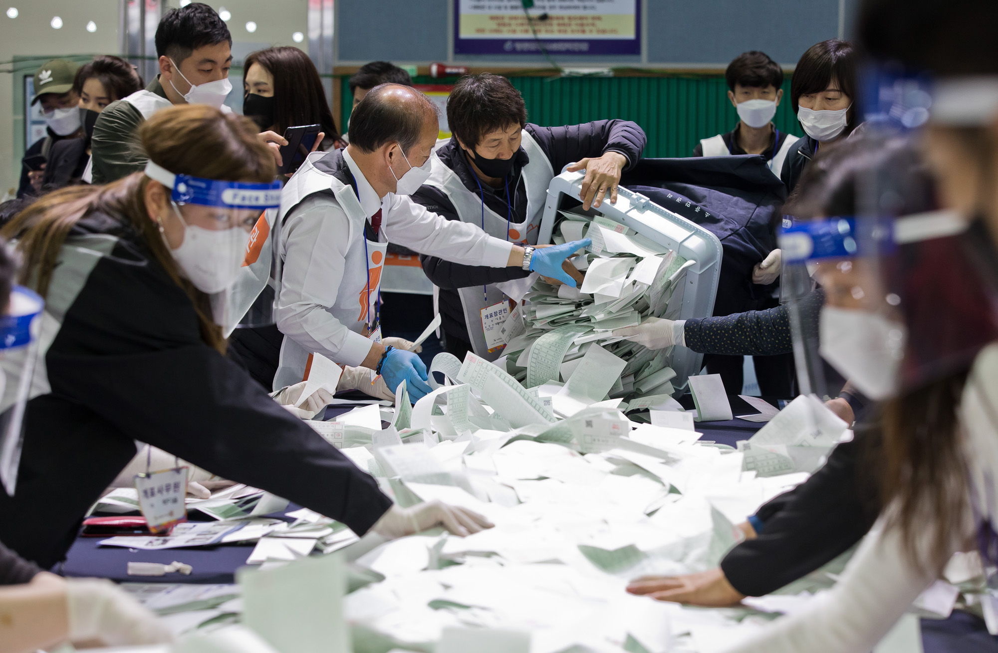 정치;선거;총선;제21대국회의원선거;총선개표;21대총선개표;영등포구개표소