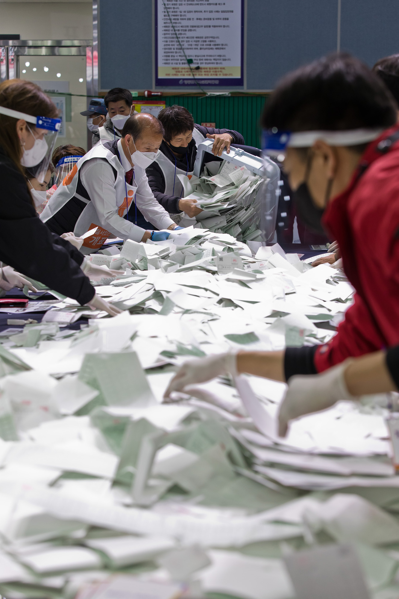 정치;선거;총선;제21대국회의원선거;총선개표;21대총선개표;영등포구개표소